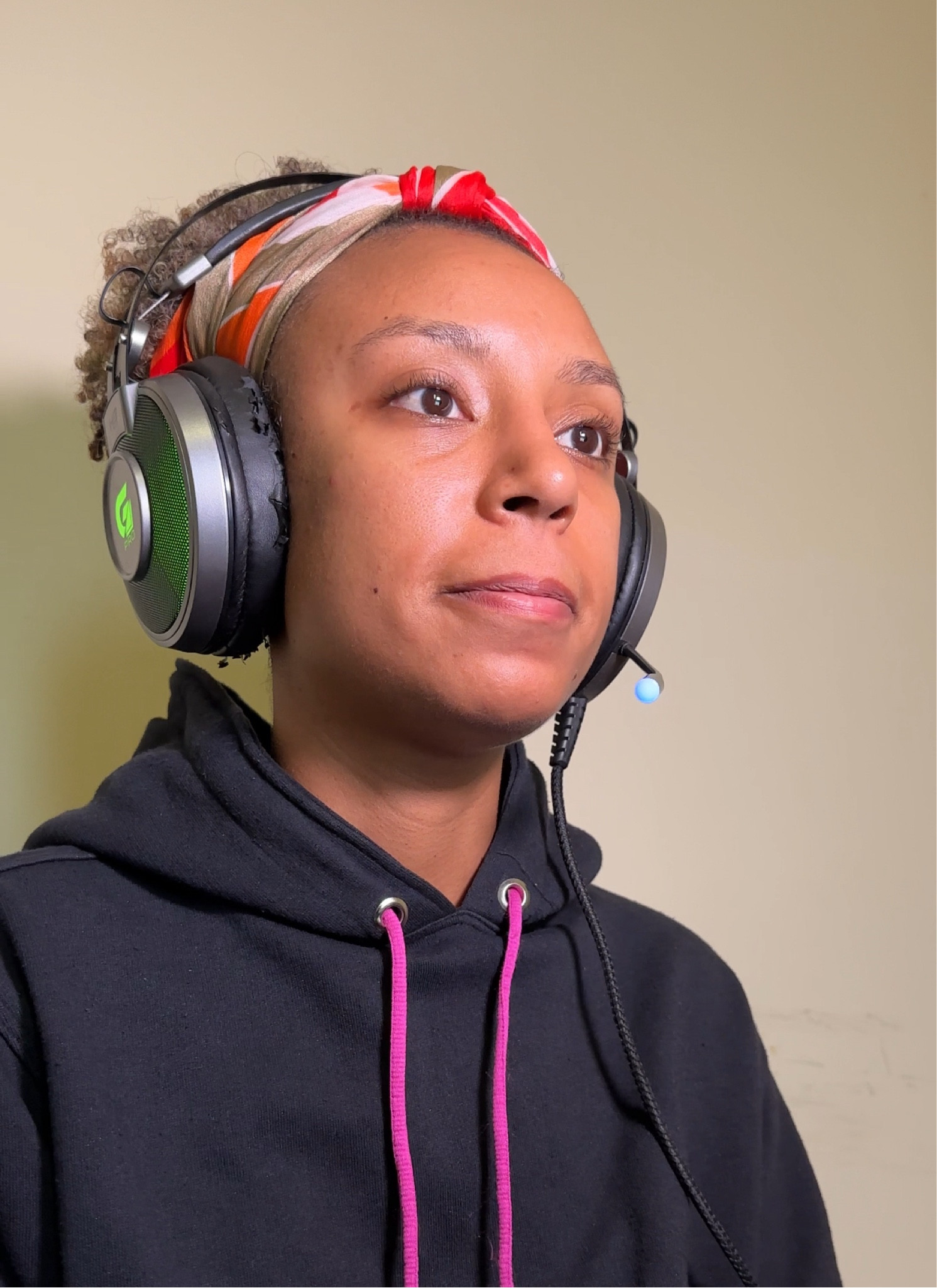 Meu fone de teacher

O som é perfeito e o mic é limpinho. Simplesmente 10/10.

#LTKbrasil