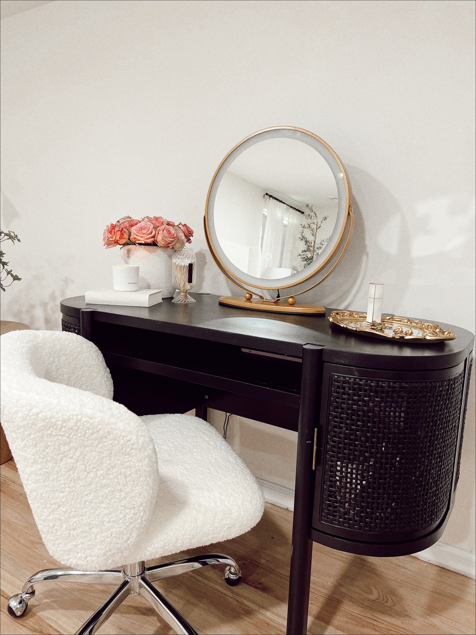 Vanity desk decor
Desk decor
Target home decor
Boucle chair, desk chair
Amazon home finds 
Vanity mirror

#LTKhome #LTKCon