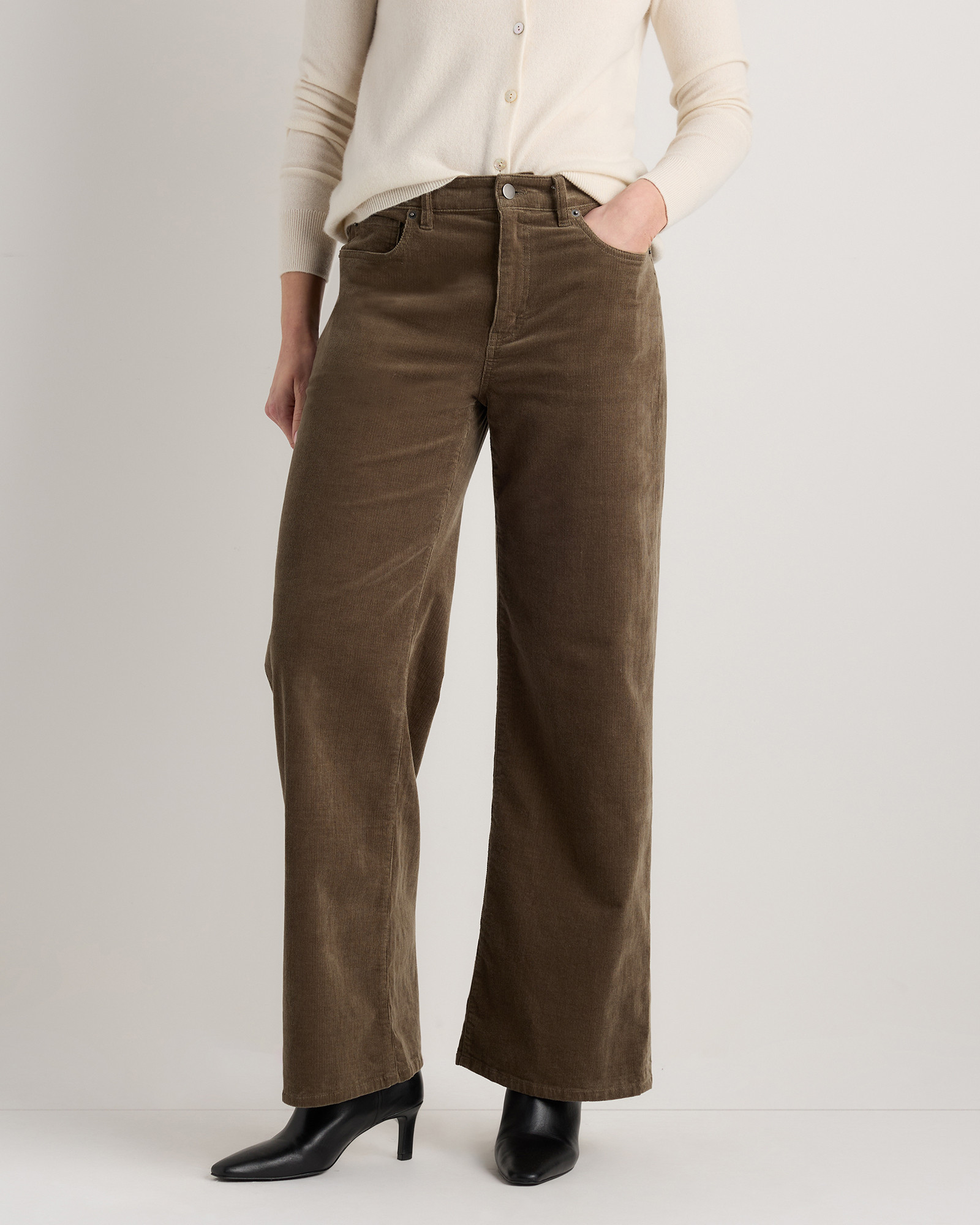 Quince | Women's Organic Stretch Corduroy Wide Leg Pants in Seaweed, Size 0, Organic Cotton | Quince