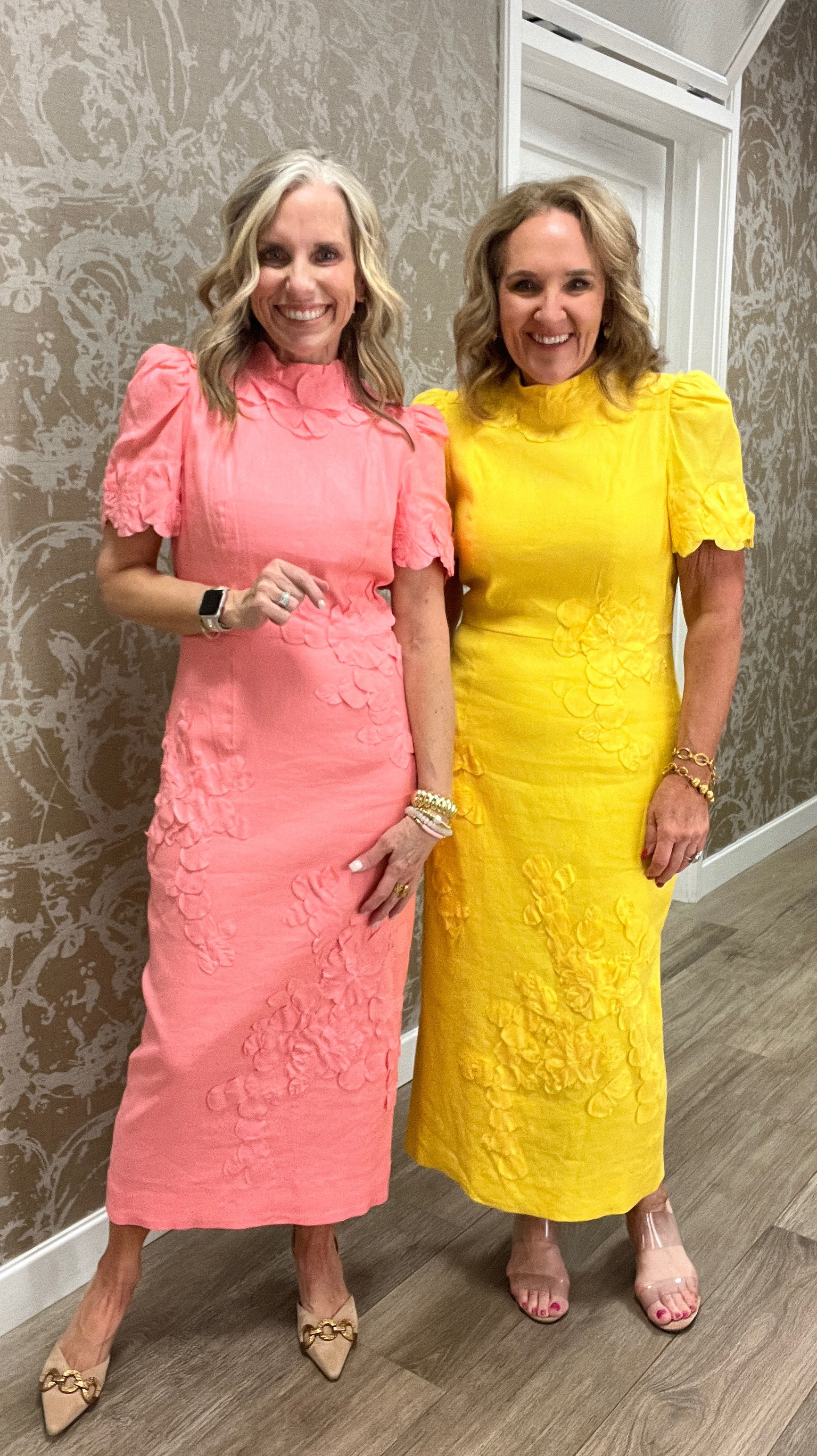 These dresses are gorgeous 
Perfect for 
-Mother of the Bride rehearsal dinner
-showers
-brides maid brunch 
-Easter 
-Church
-Graduation 
-Mother’s Day 
Wearing sizes 4 & 8
Colors red and green are on sale 