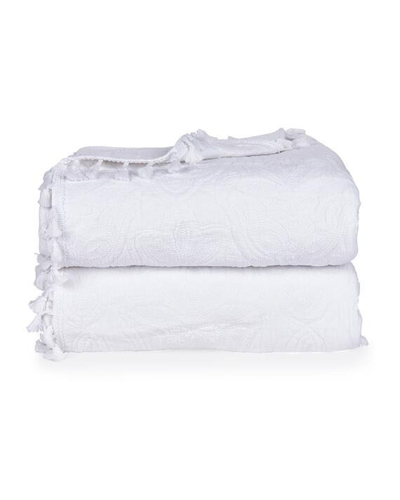 Sasha Tasseled Luxury Quilt | Stein Mart