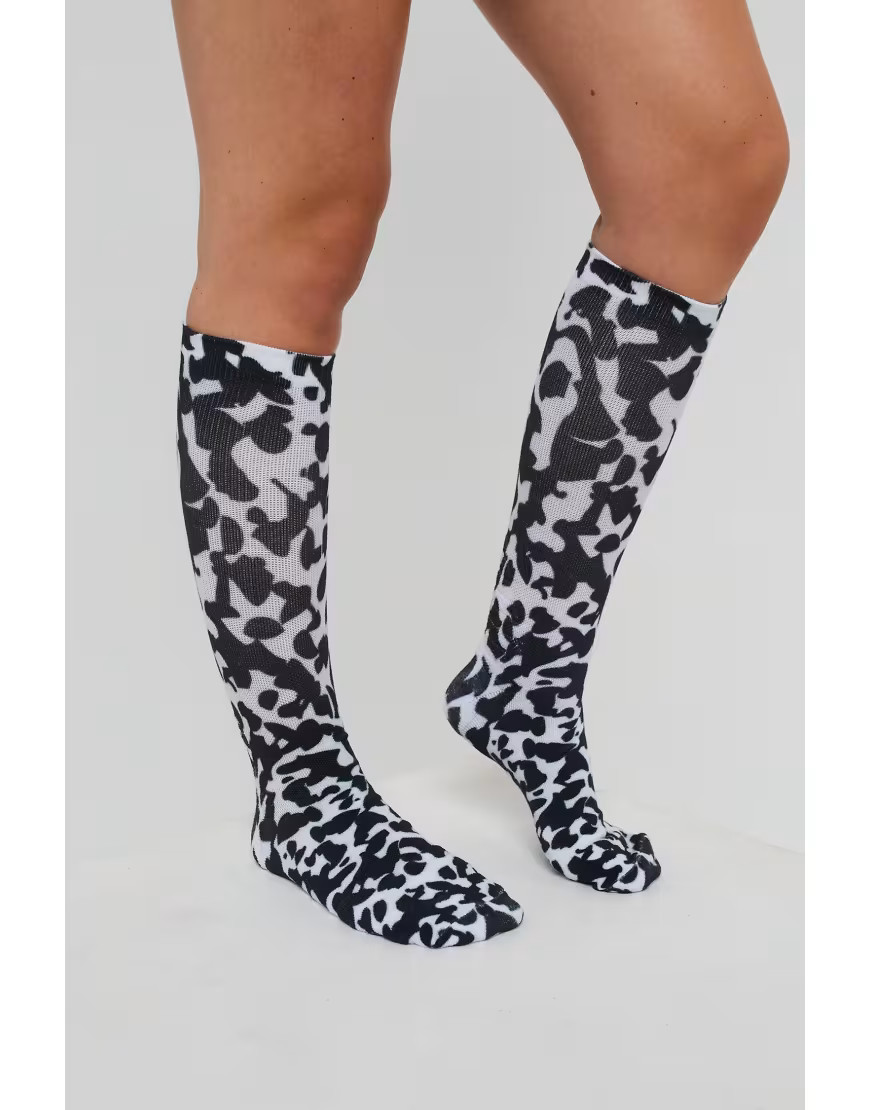 OOSC - Penfold Samenwerking - Ski / snowboard sokken in multi-Zwart | ASOS (Global)