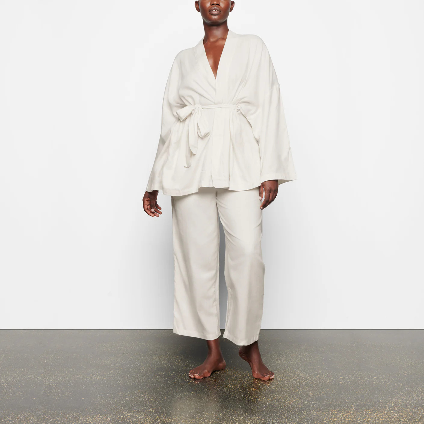 DRAPEY SLEEP SET | SKIMS (US)