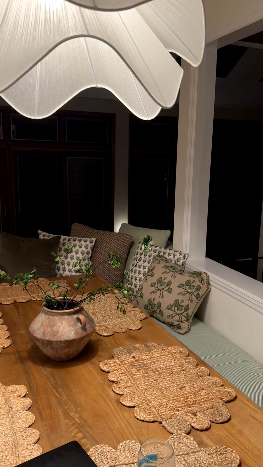 breakfast nook throw pillows