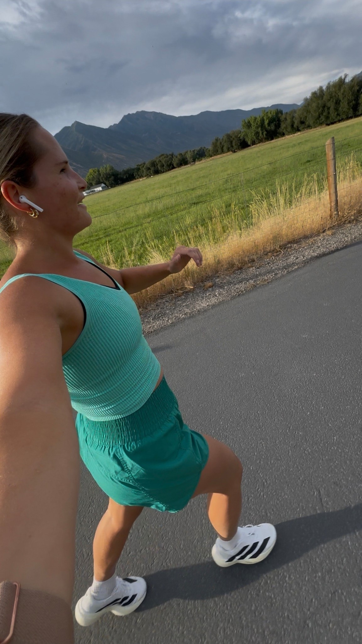 Just found out that a bunch of the colors of these running shorts are on sale right now! Go get ‘em!

#LTKActive
