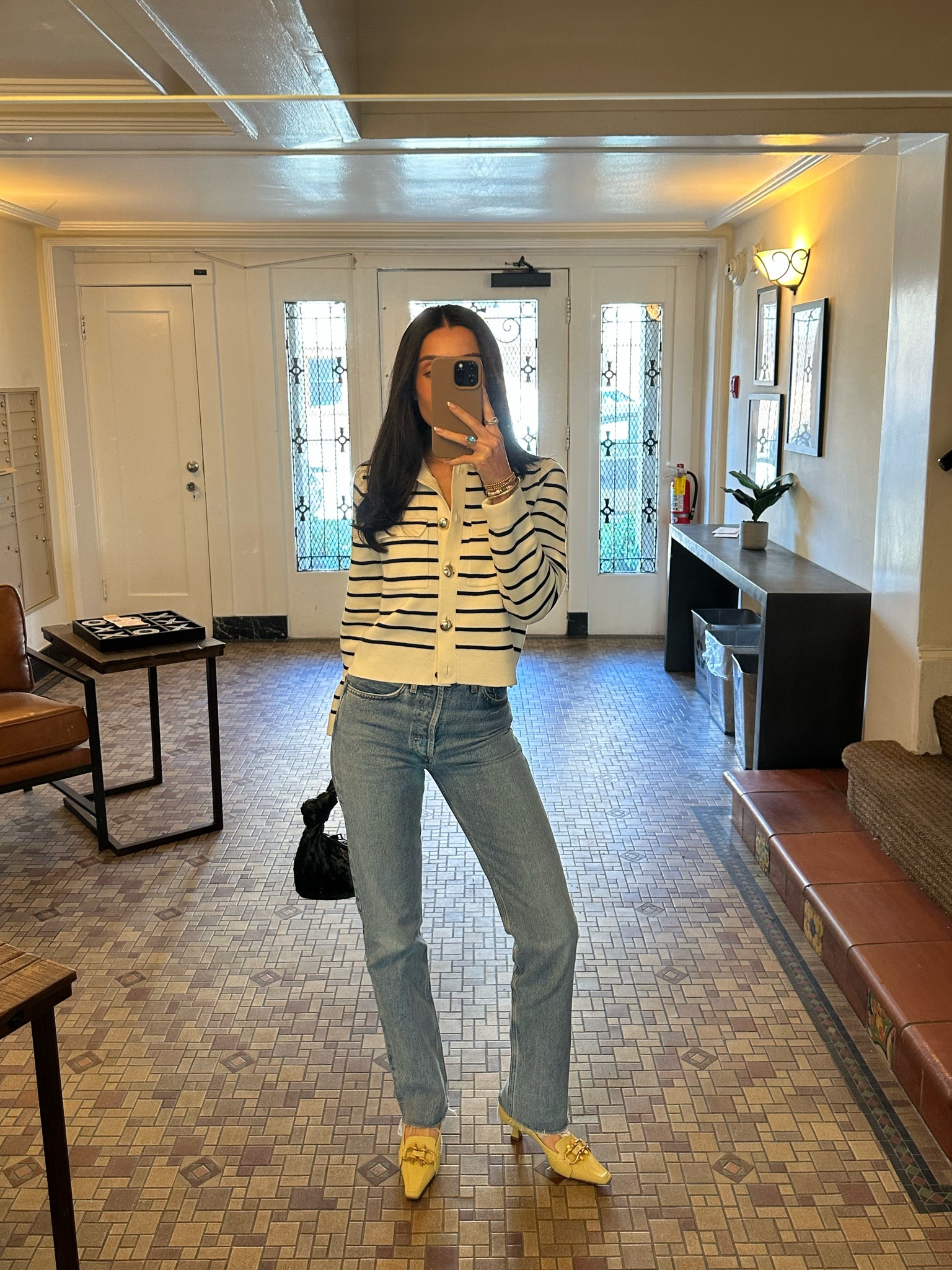 Wearing 23 in the jeans and XS in the cardigan. I couldn’t find this exact color in the pumps but linked a couple others!

#LTKshoecrush #LTKworkwear #LTKstyletip