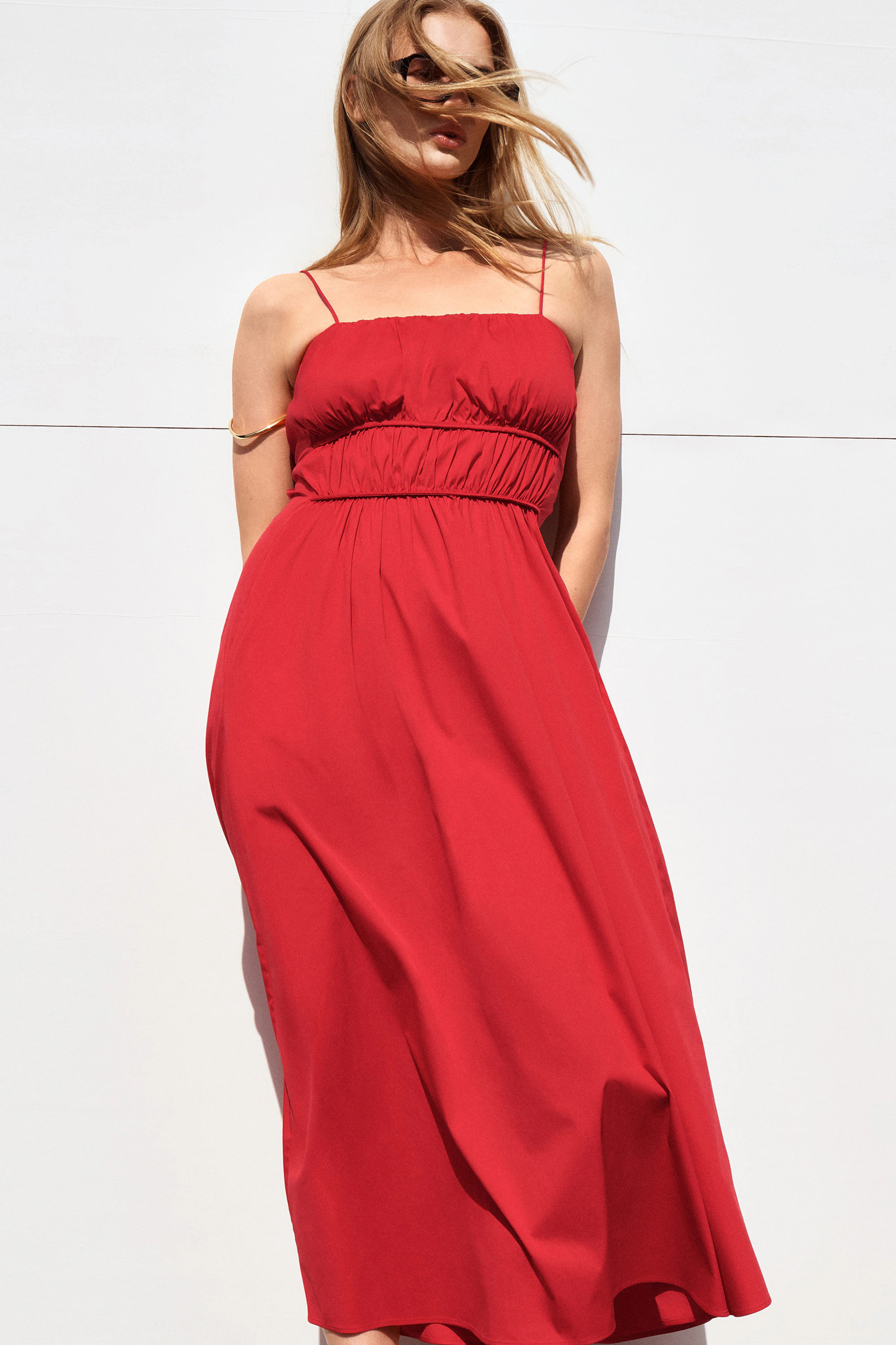 GATHERED COTTON MIDI DRESS - RED | COS | COS UK