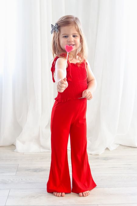Girls Smocked Top and Flare Pant Set

#ad / Dream Big Little Co / Valentine’s Day / kids bamboo

#LTKkids