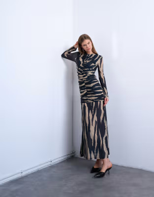Topshop ruched front dropped waist maxi dress in large animal print | ASOS (Global)
