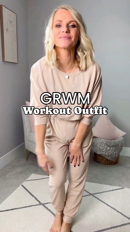 GRWM- Workout Outfit! Here is the affordable workout outfit that I wore to the gym today! 
Leggings- small
Bra top- small
1/4 zip pullover- xsmall
Shoes- 7.5

#LTKstyletip #LTKfitness #LTKfindsunder50