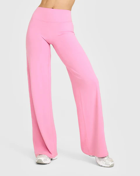 SoftMotion™ Straight Leg Bottoms with White Logo 
 Rose Pink | Oner Active (UK / US)