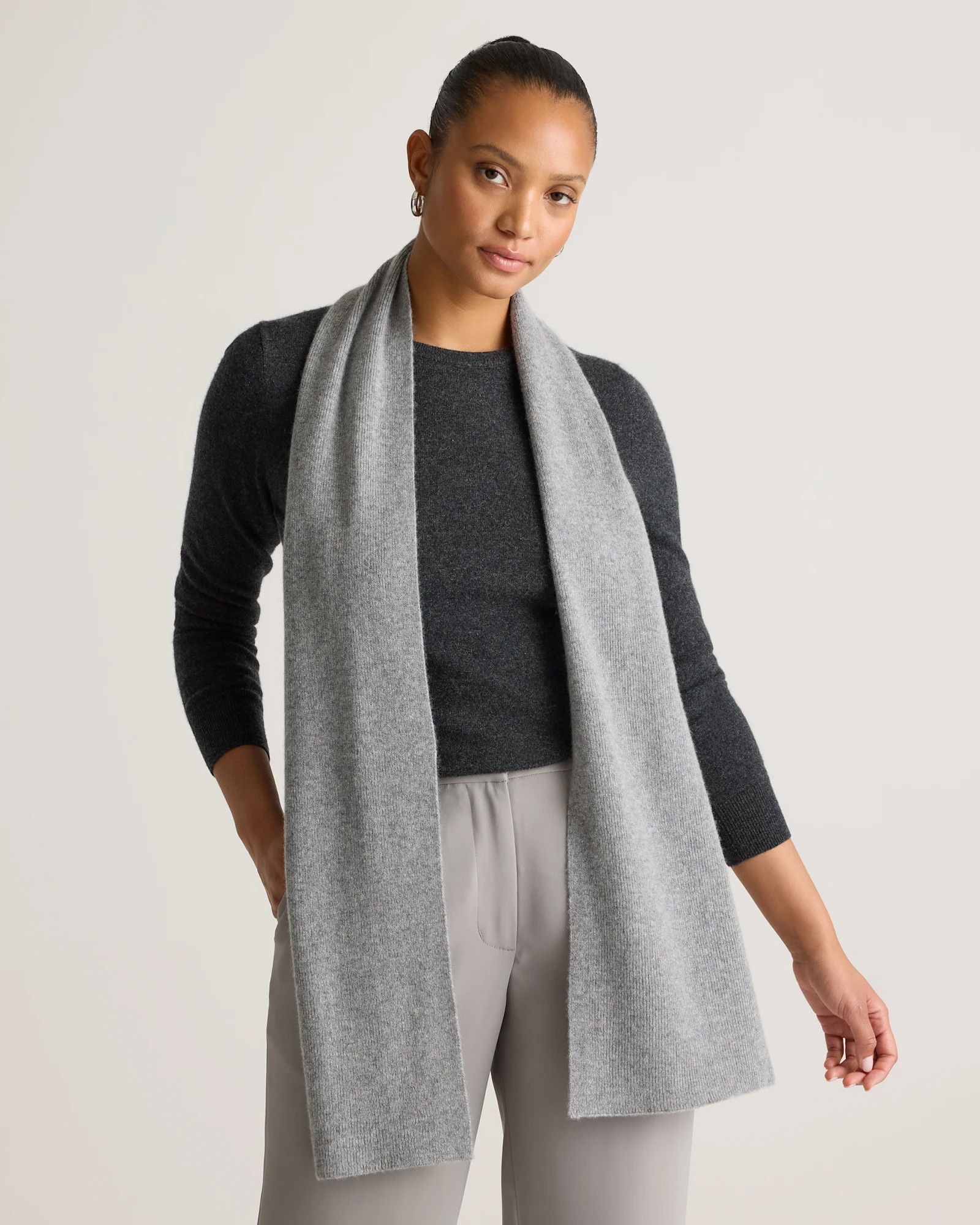 Quince | Women's Mongolian Cashmere Scarf in Heather Grey | Quince