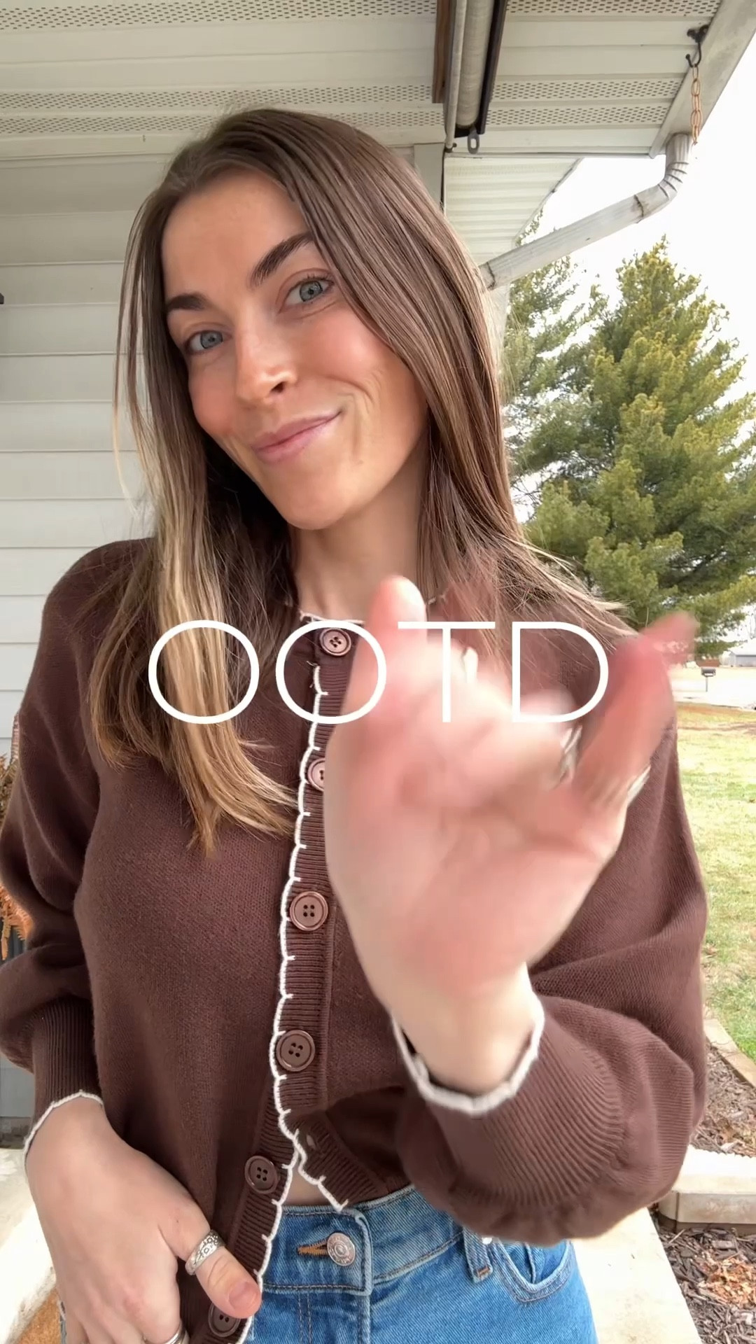 Obsessed with these barrel jeans ⚡️

#LTKootd #LTKmomlife #LTKgrwm