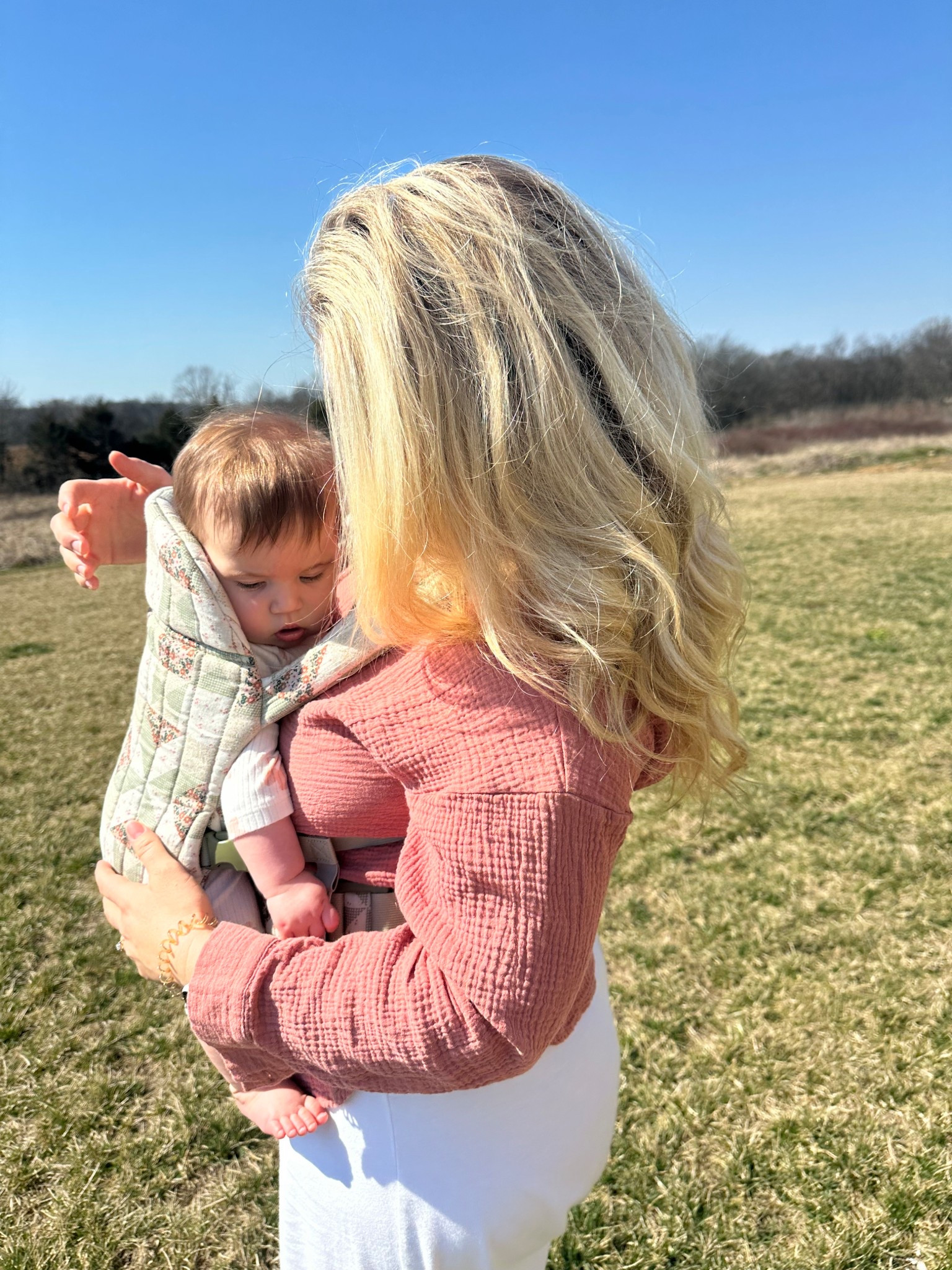 Perfect baby carrier for spring 