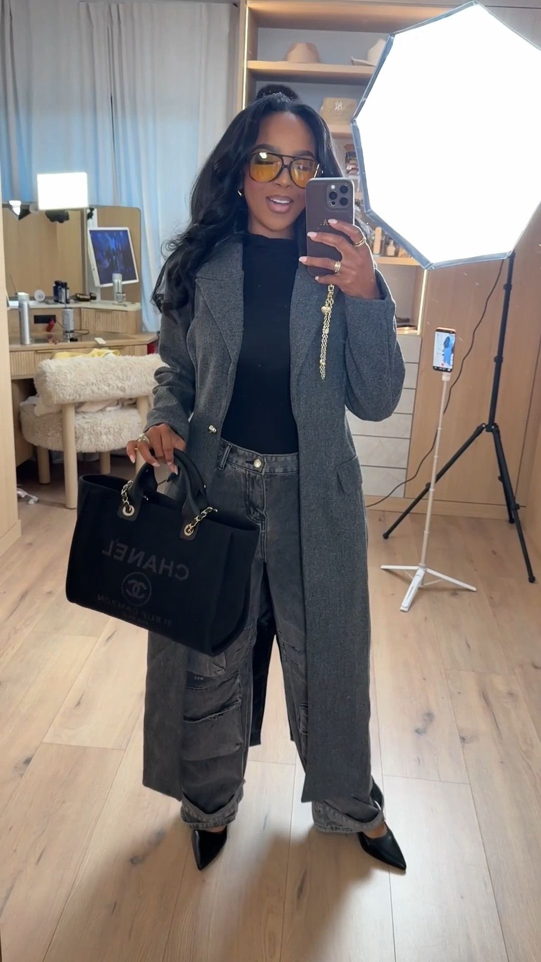 ✨ Cost-Per-Wear, Elevated

This look is a perfect example of shopping smarter, not harder. A classic neutral base paired with a tailored outer layer and relaxed cargo-style denim creates that effortless high–low balance that works season after season. Every piece can be styled multiple ways, making this an outfit that earns its place in your closet and keeps lowering its cost per wear.

Perfect for:
• Workdays or client meetings
• City errands
• Casual dinners
• Travel days

📏 Sizing:
Top: Small
Outerwear: Small
Jeans: 27 Long
Shoes: True to size

Measurements:
5’4” · 138 lbs · 34D · 27” waist · 40” hips

Save this post for later.

Cost-per-wear fashion, elevated everyday outfits, neutral outfit ideas, timeless wardrobe staples, chic layering looks, versatile closet essentials.

Follow me on Instagram and YouTube @kirasfashionfinds

#LTKPetite #LTKootd