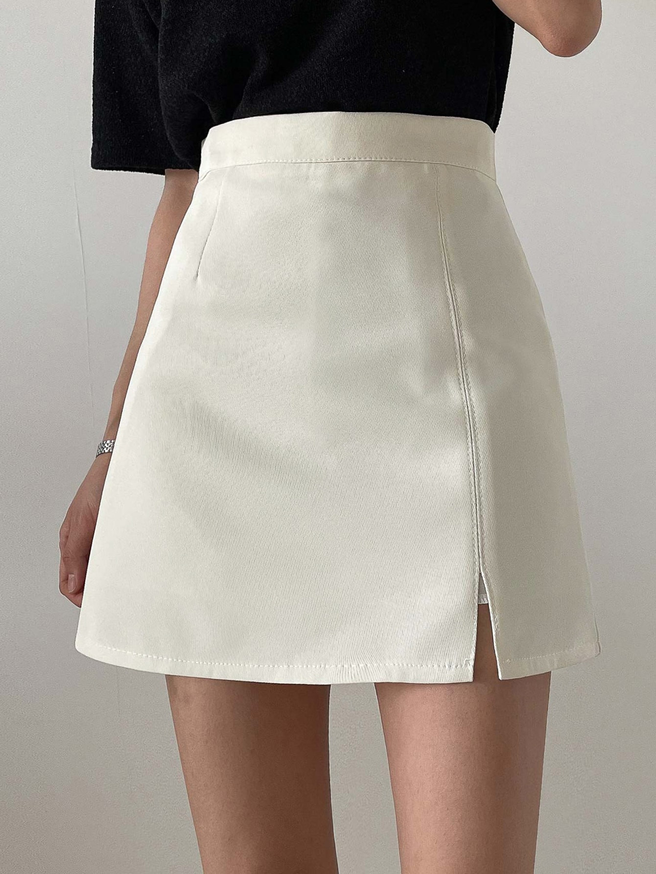 DAZY Kpop High Waist Split Hem Skirt | SHEIN