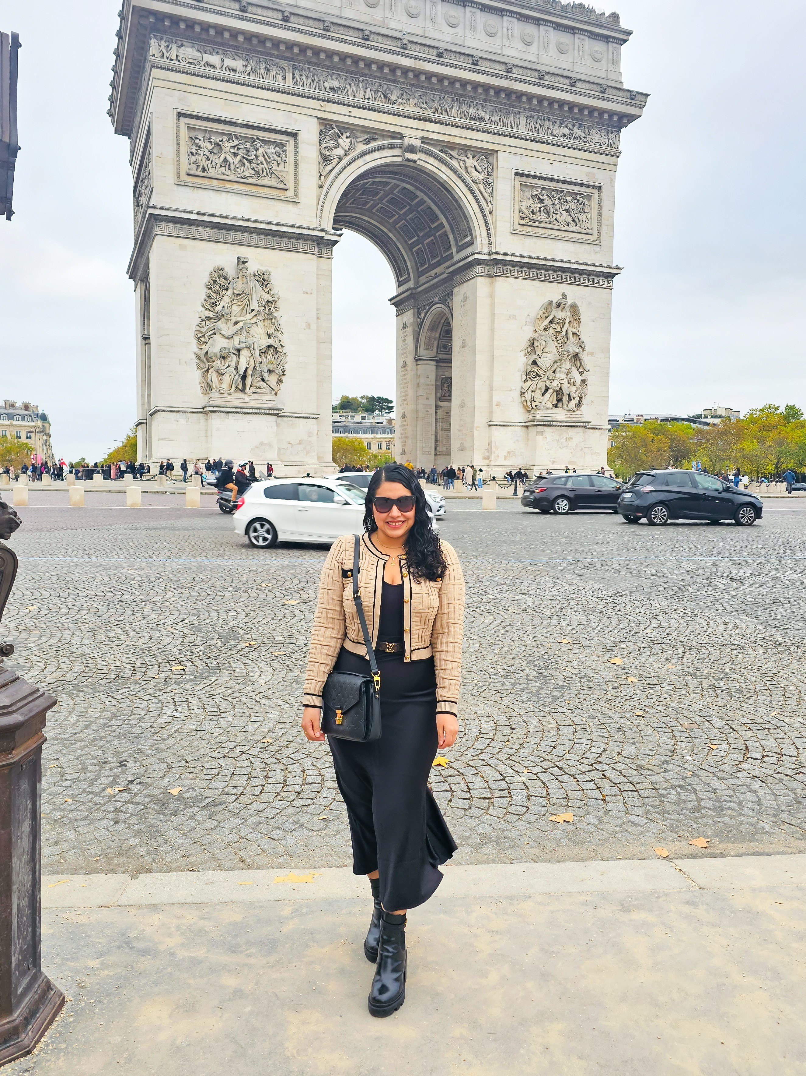 Black skirtBlack bodysuitCardiganAmazon outfitParisLuxury bag#amazon #silkskirt#shein

#LTKHoliday #LTKFindsUnder50