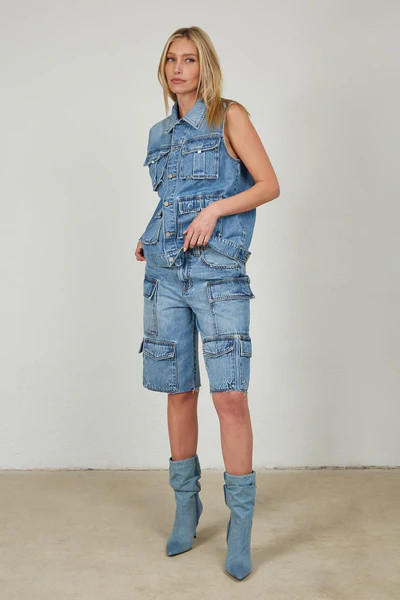 [REBEL] MEDIUM DARK OVERSIZED CARGO VEST | Hidden Jeans