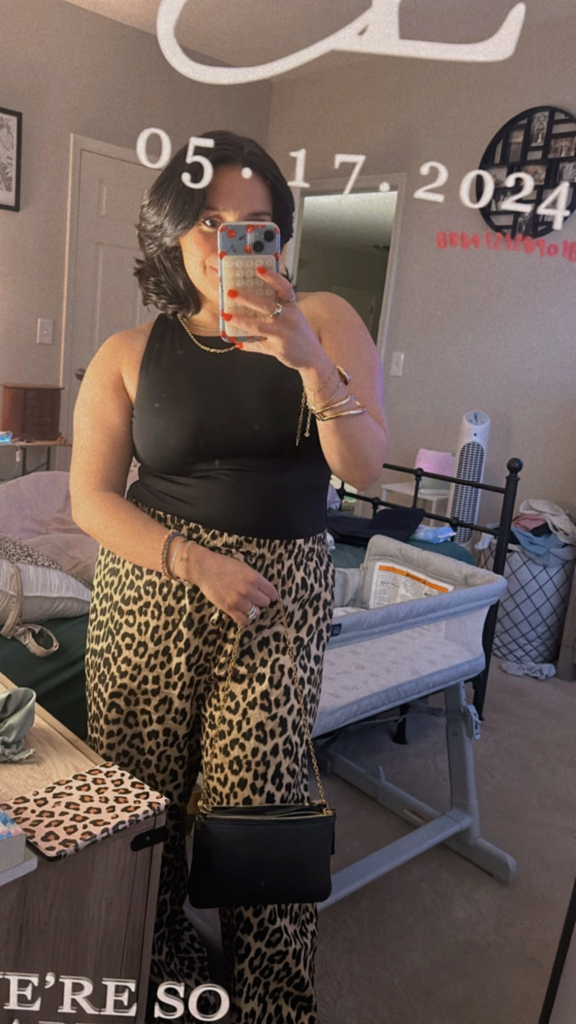 Parents Night Out 
6 Weeks PP & Drawstrings Pants are still my BFF 
Top: L 
Bottoms: M 

#LTKBump #LTKPetite #LTKSeasonal