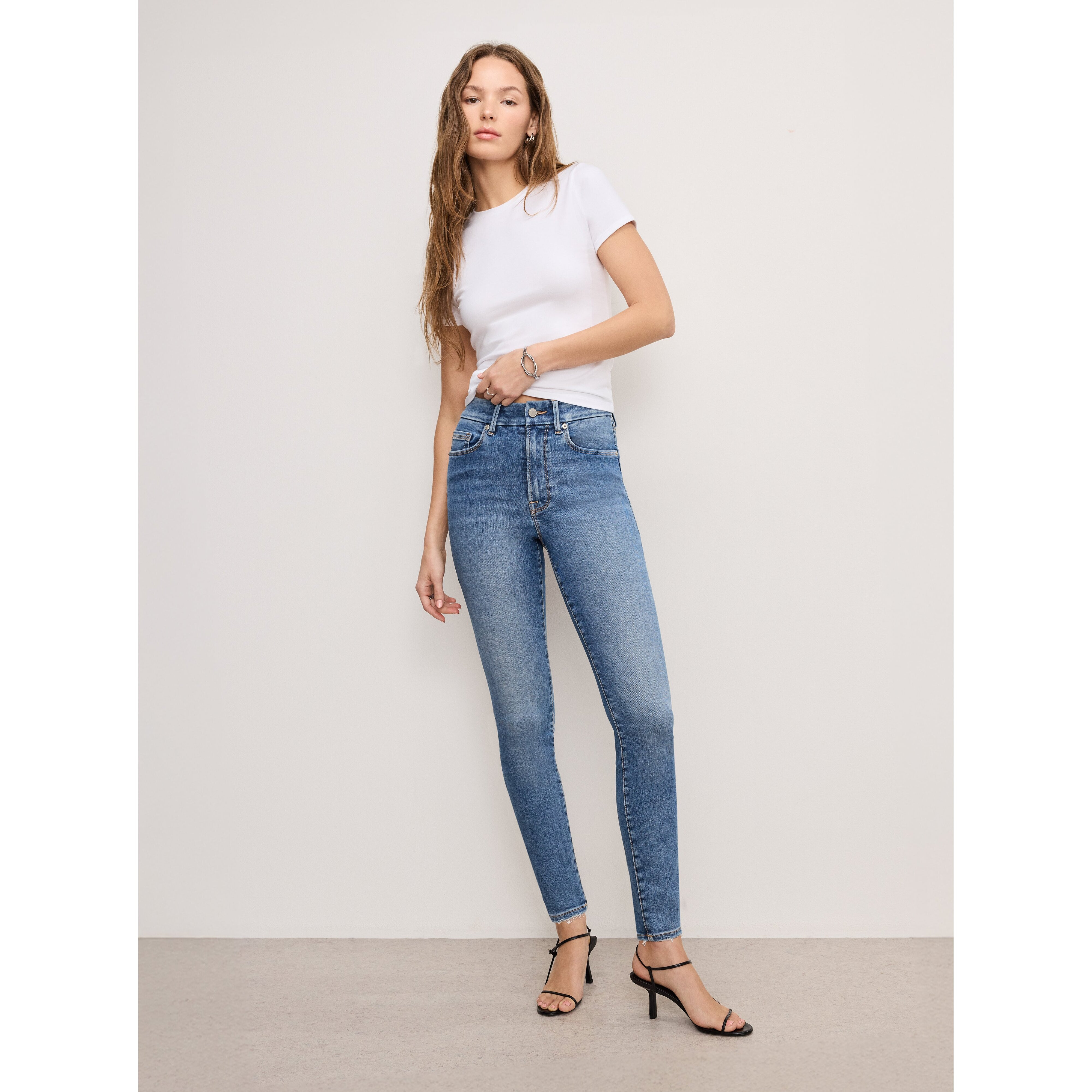 Women's Always Fits Good Legs Skinny Jeans | Extra Stretch, Flat Tummy Tech, Gap-Proof Waistband | Indigo, Size 28-32 Plus | Goo | Good American