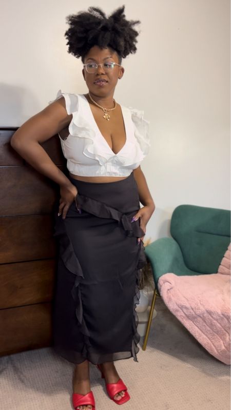 Styling this Target find Women's Asymmetrical Ruffle Maxi Skirt - Future Collective™ with Jenee Naylor in the size 10. There’s a slit high in the skirt so be aware of that.

#LTKFindsUnder50 #LTKSeasonal #LTKStyleTip