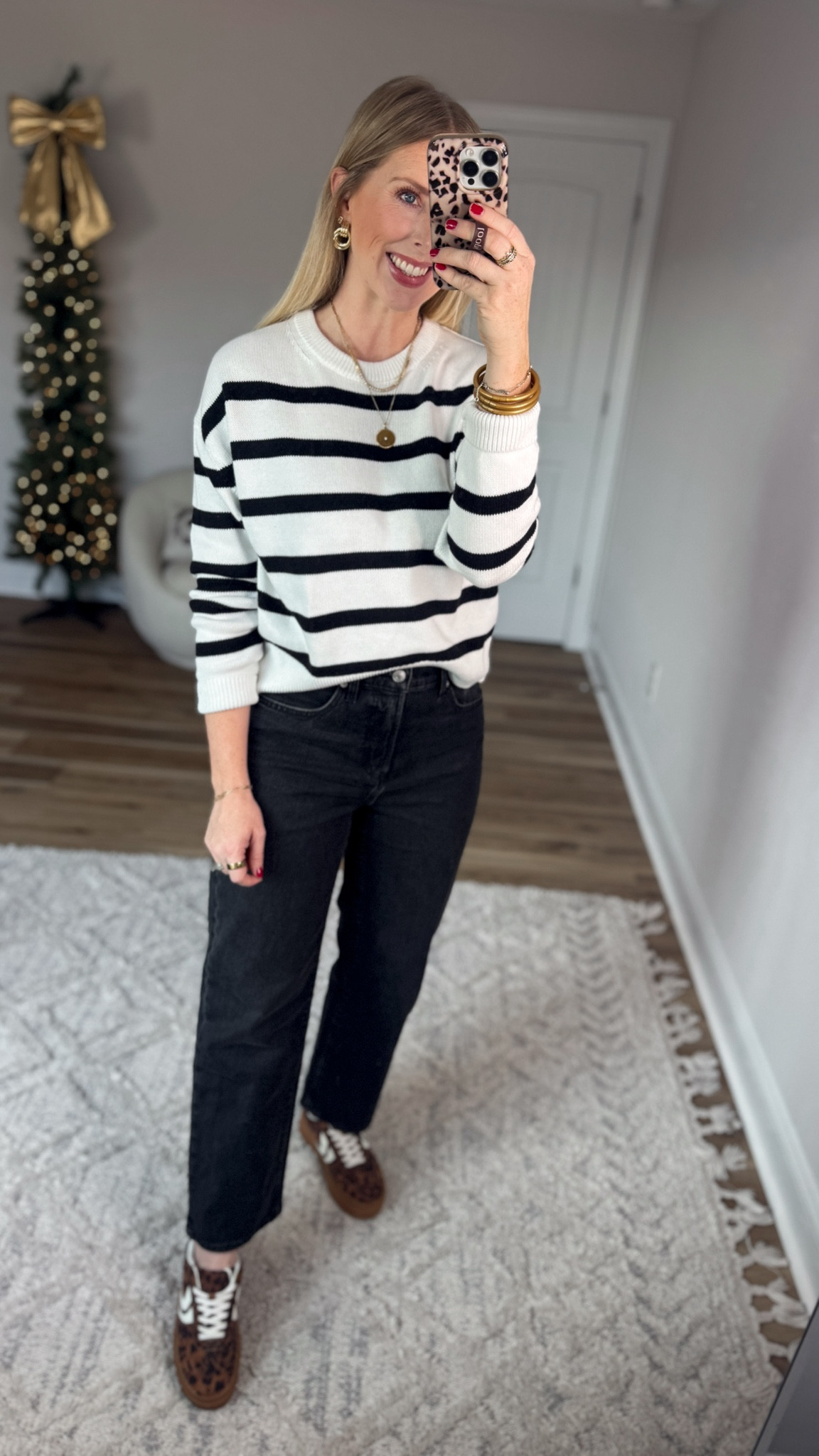 Weekend Walmart Wins try-on
Striped sweater- small
Black jeans- 4
Leopard sneakers 

#LTKootd #LTKFindsUnder50