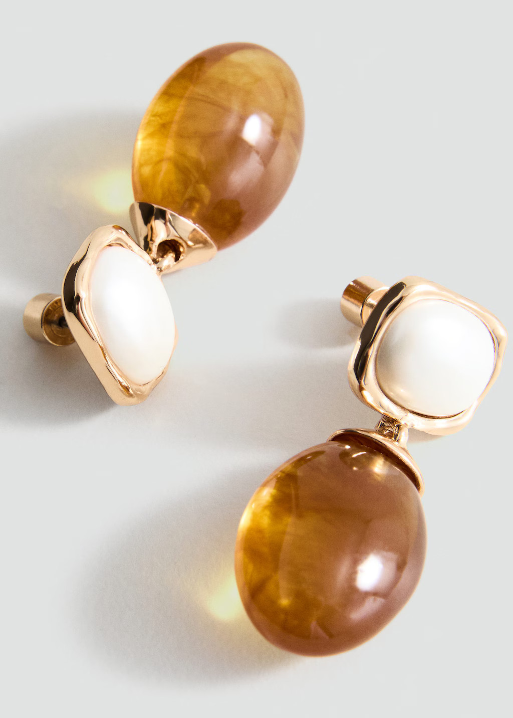 Resin pendant earrings gold - Woman - One size - MANGO | Mango (US/MX/AU)