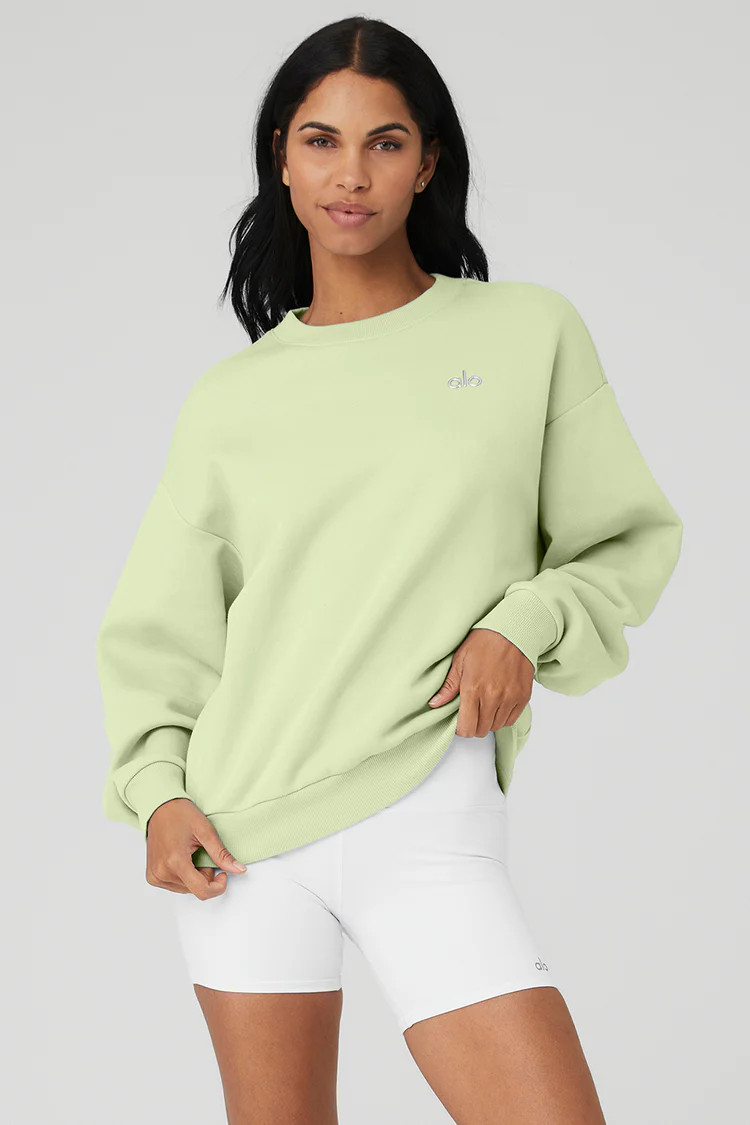 Accolade Crew Neck Pullover | Alo Yoga (US)