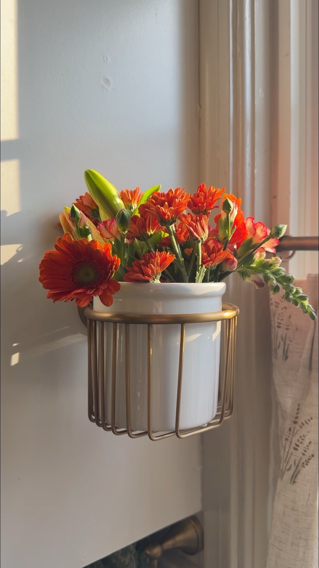 Sometimes all your kitchen needs are some fresh flowers. 

#kitchen #home

#LTKHome
