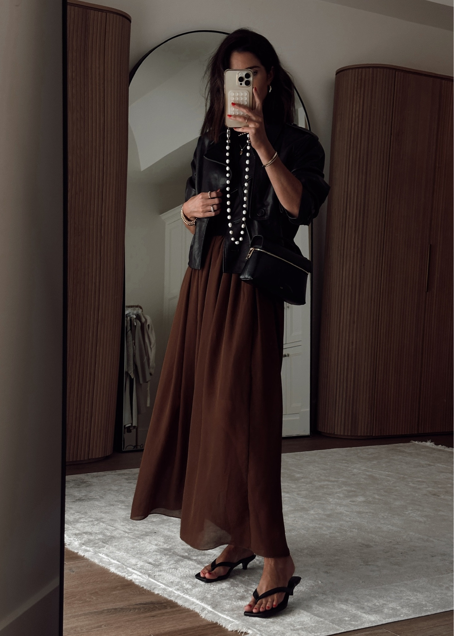 GETTING EXCITED FOR FALL

This skirt is one of my favorites and is so budget friendly. #stylinbyaylin

#LTKSeasonal #LTKFindsUnder50 #LTKStyleTip