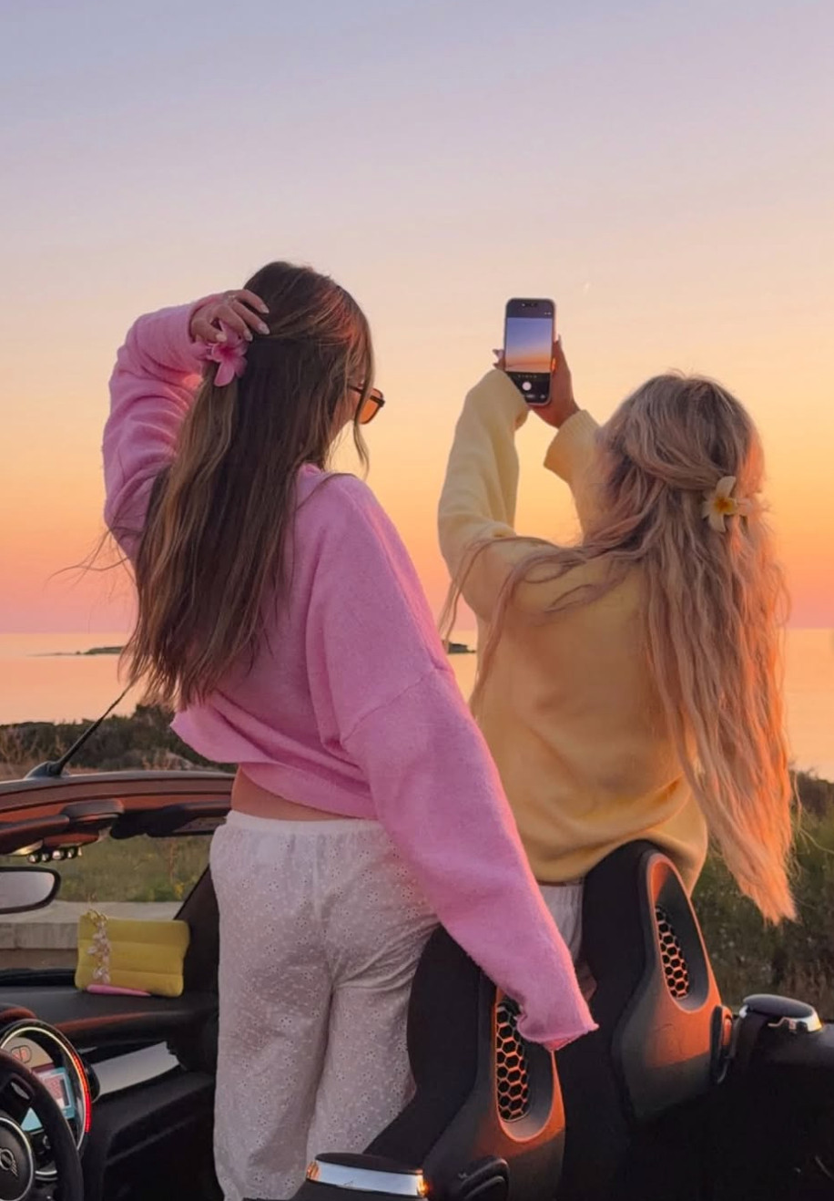 matching the sunset 🌸🌞 

 #LTKootd #LTKSeasonal #LTKBeauty