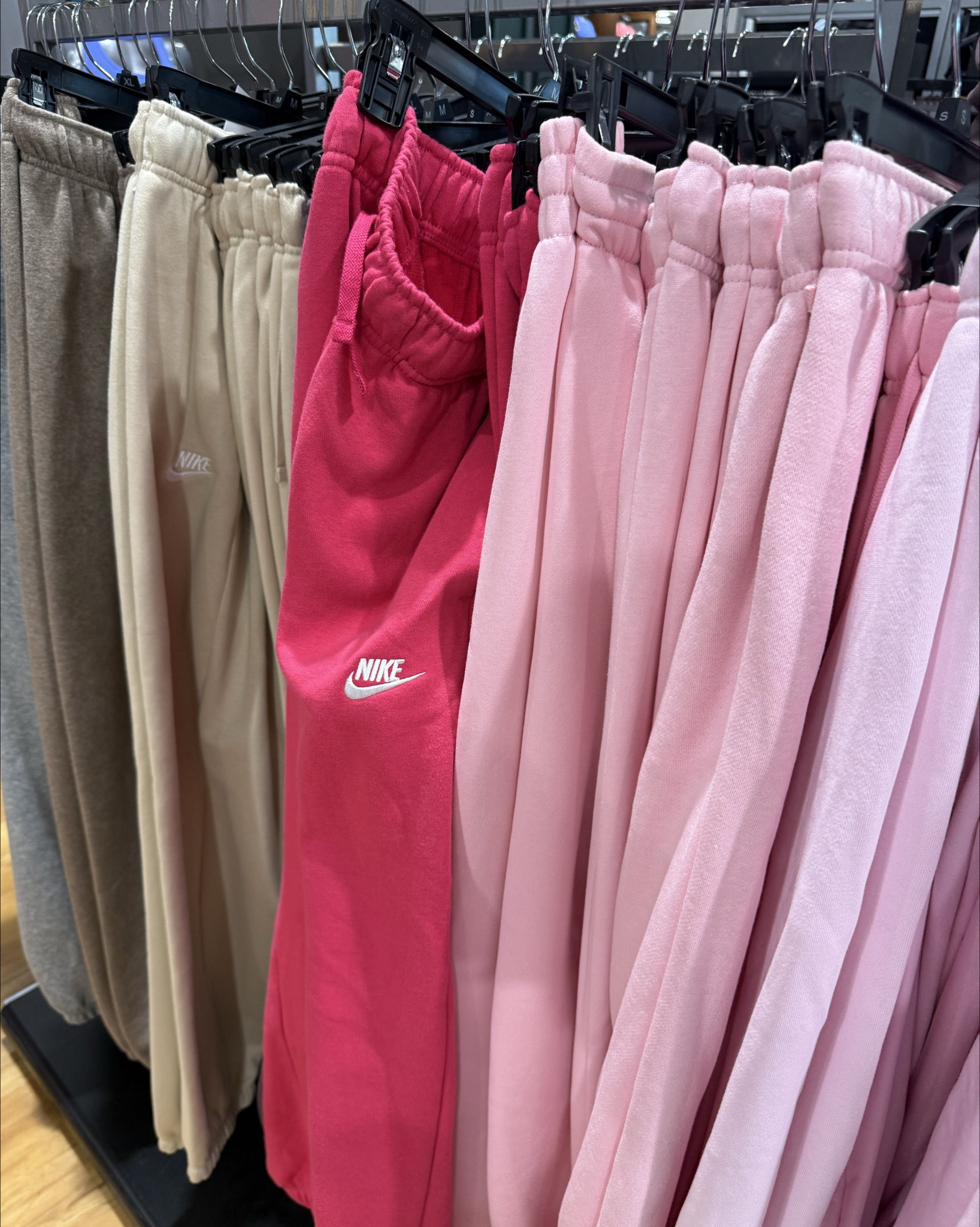 The colors of these Nike sweats >>> #WFH

#LTKMidsize #LTKmomlife #LTKPlusSize