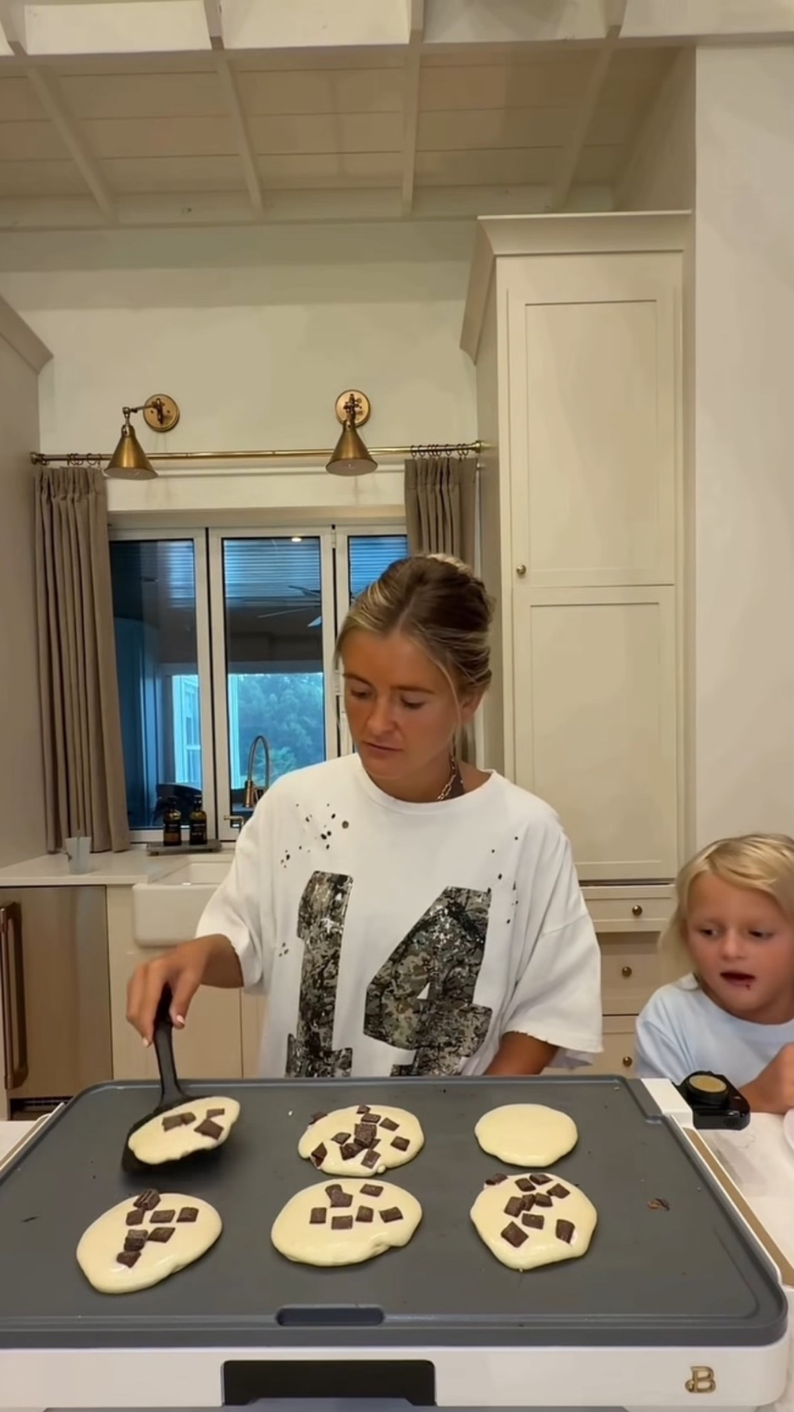 pancake time! 🥞this skillet is the best y’all

#LTKmomlife #LTKKids #LTKHome