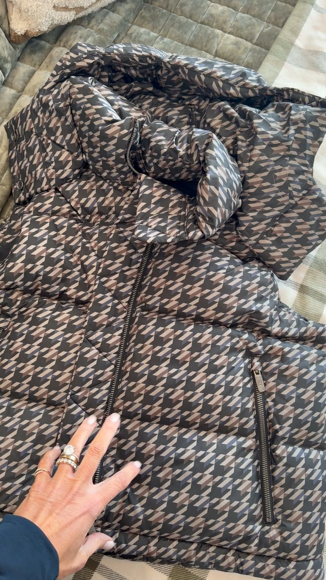 Gifts this to myself but will make a great gift! Love all the neutrals runs TTS I bought a 6. Removable hood! 

#LTKootd #LTKHoliday #LTKGiftGuide