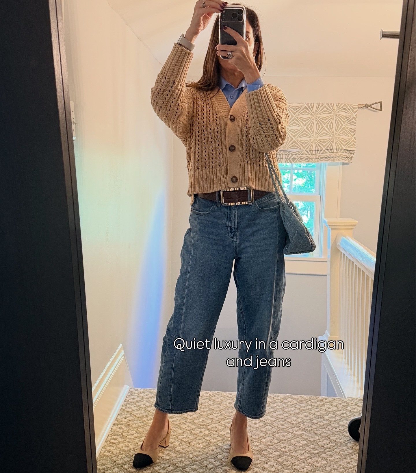 Estos jeans estan en descuento a $29.99 (increíble) Les dejo el link en mis historias y highlights. Escogí talla 4 pero me quedan un poco grandes, así que me iría por una talla menos.

These jeans are on sale for $29.99 (amazing!) I’m leaving the link in my stories and highlights. I got size 4 but they’re a bit oversized on me, so I’d go down a size.

#LTKSaleAlert #LTKFindsUnder50 #LTKSeasonal