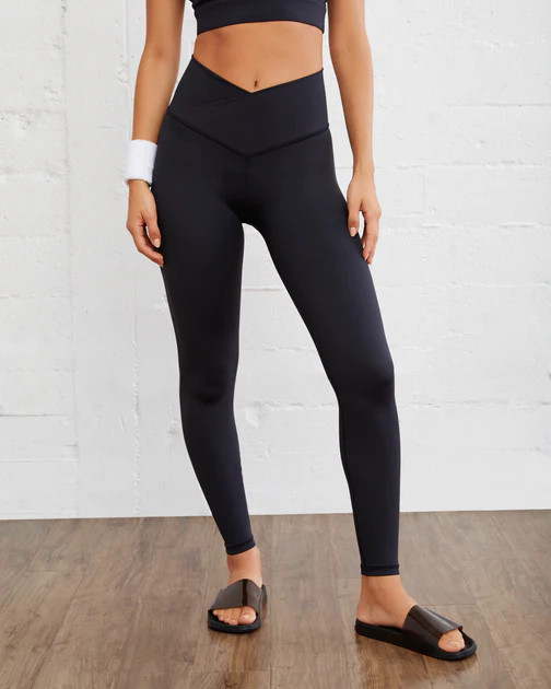 Total Body Criss Cross Legging | VICI