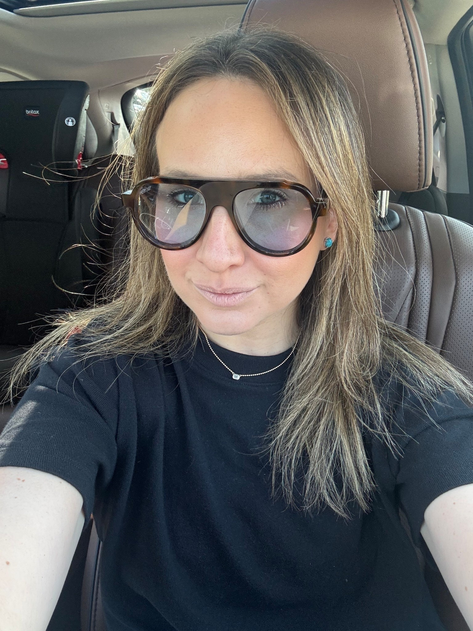 Perfect layering/transition tee 


#LTKSeasonal #LTKU #LTKStyleTip