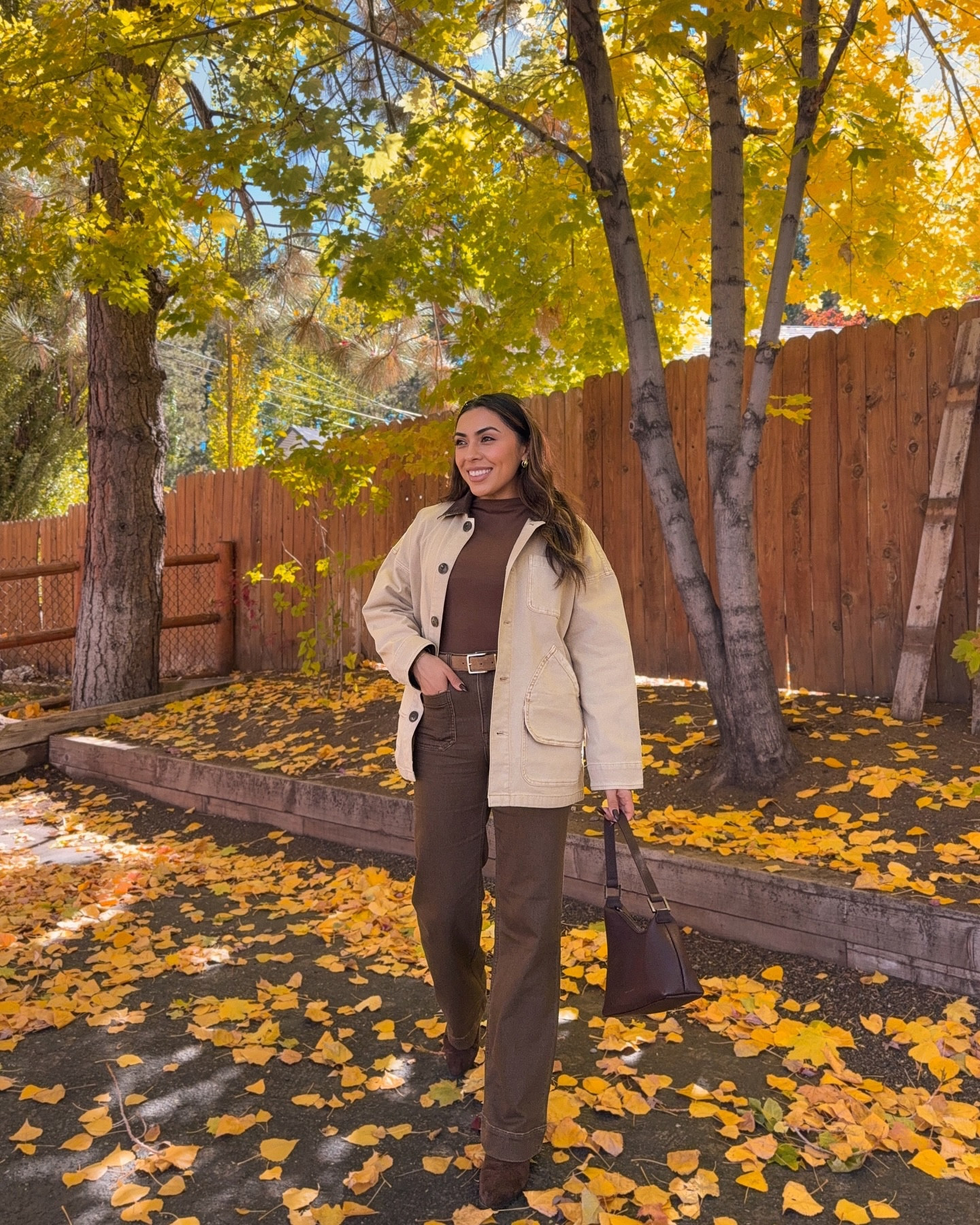 Autumn leaves & coffee dreams ☕🍂
—
both of our outfits are: @fahertybrand 
boots: @vionicshoes 
—
FallFashion, AutumnAesthetic, CozyVibes, OOTD, FallOutfitInspo, Couples Outfits, His & Hers Style