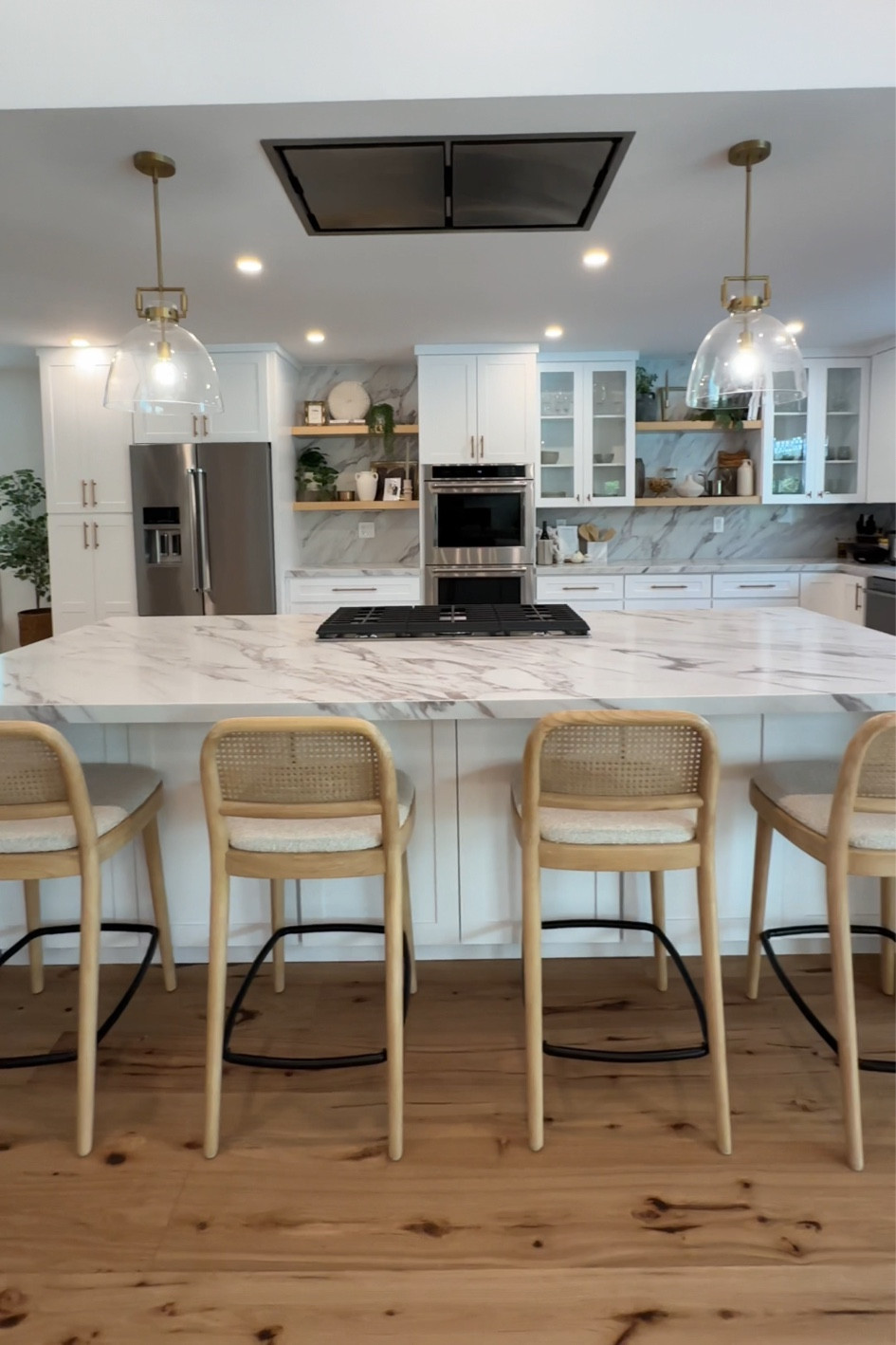 Kitchen barstools