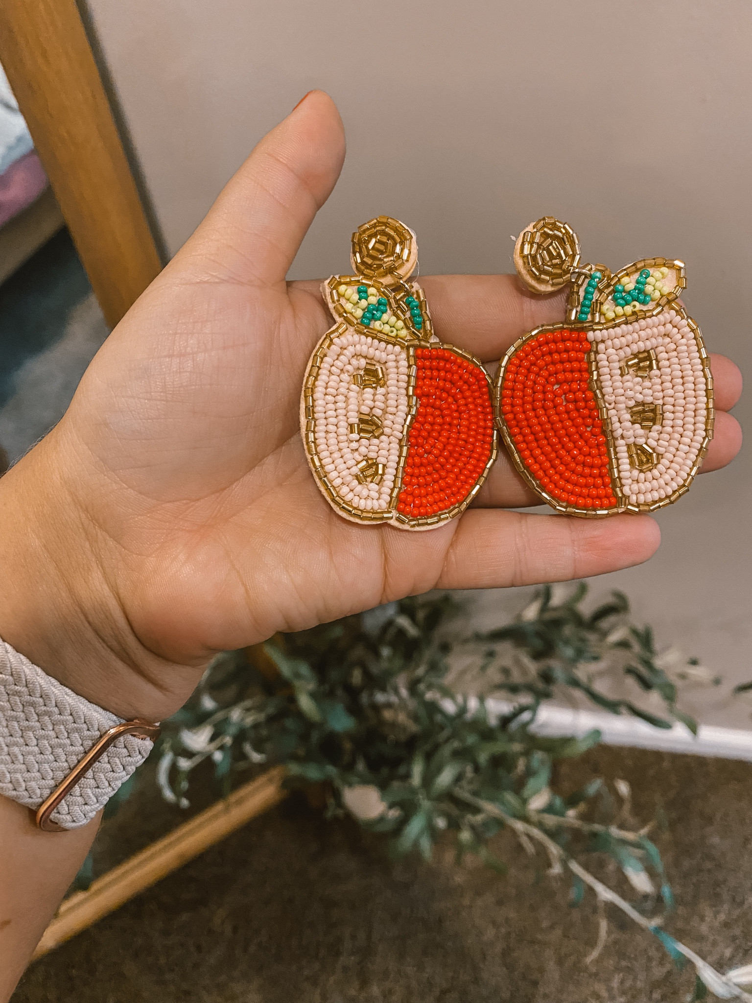 BIIIG earring girlie!!!

#LTKStyleTip #LTKFindsUnder50 #LTKFindsUnder100