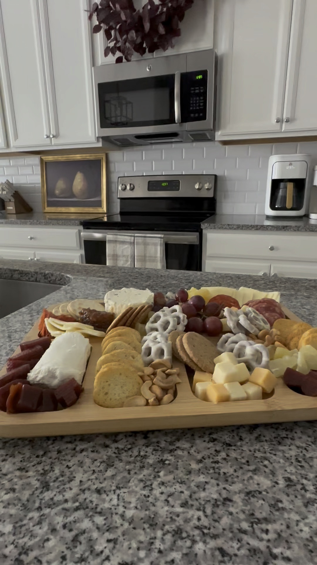 Fall Inspired Charcuterie Board 🍂

I am new to creating charcuterie boards. I have honestly only made one other board before but I love to see and eat from them at parties. Since it’s officially September, I decided to put together this Fall inspired board. I used simple and easily found foods for the board. 

#LTKSeasonal #LTKFallSale #LTKVideo