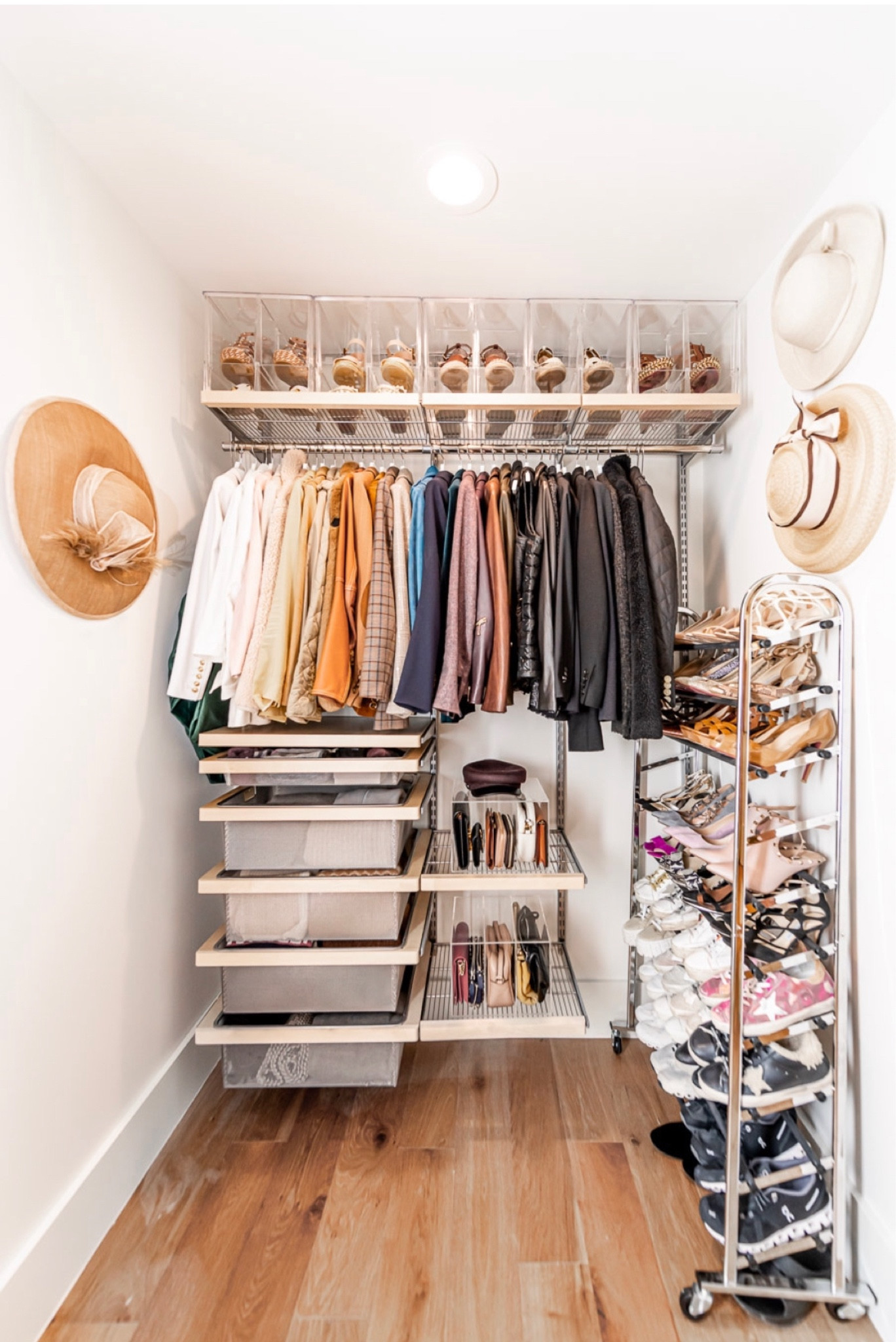 Closet organization ✨