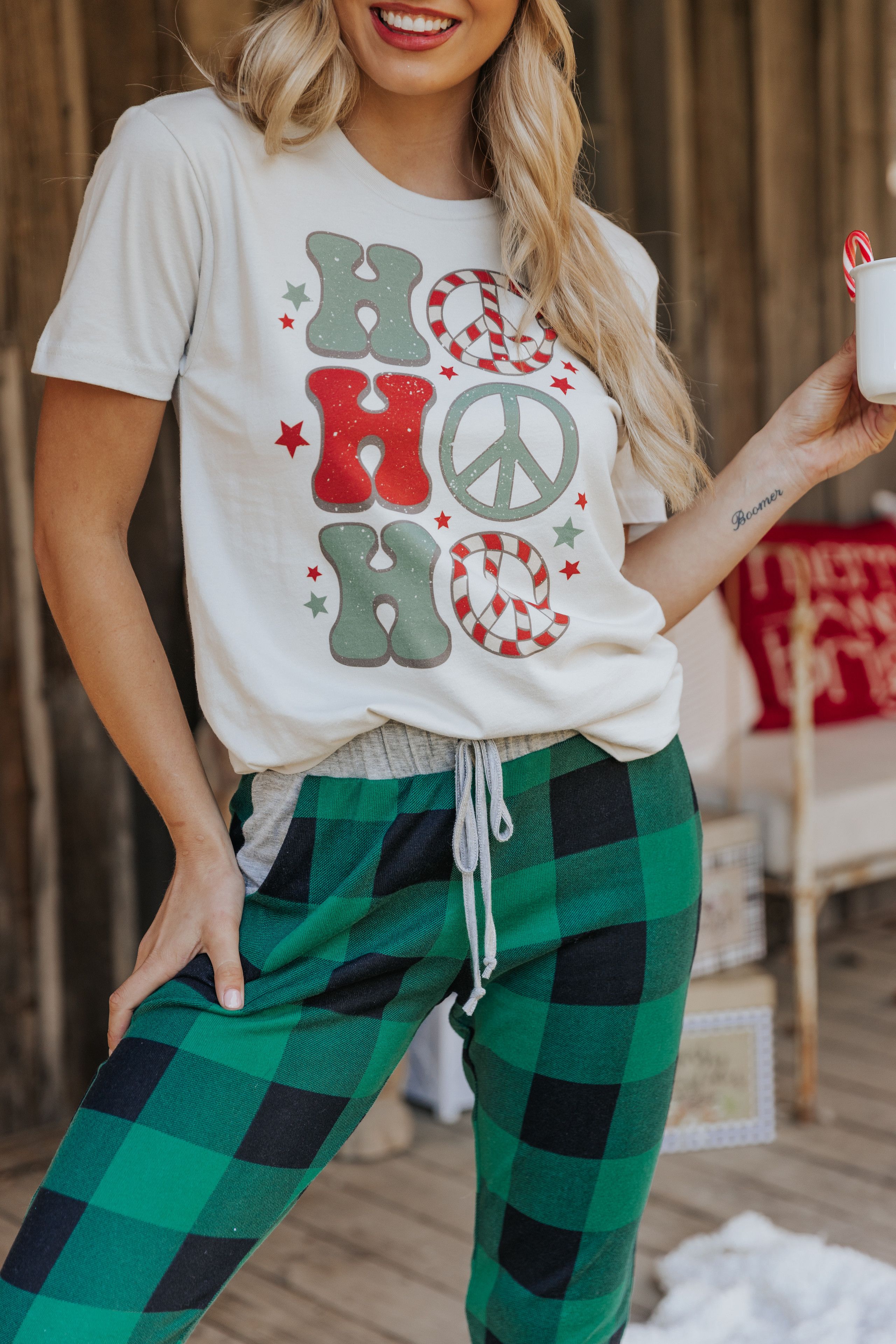 Hippie Beige "HO HO HO" Graphic Tee | Magnolia Boutique