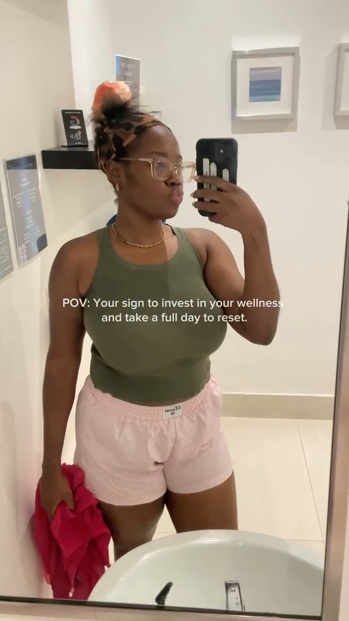 this reminder is also for myself. thank you @floatvalley for reminding me to pause, slow down, and just be 🧖🏽‍♀️ 

ps: that ice water bath was no joke as you can tell by my reaction (it was my first time) 🫣

#torontowellness #torontospa #torontolife #torontocreator #torontocontentcreator #torontolifestyle #torontoinfluencer #gtawellness #stylebyemmanuela

#LTKfitness #LTKcanada #LTKtravel