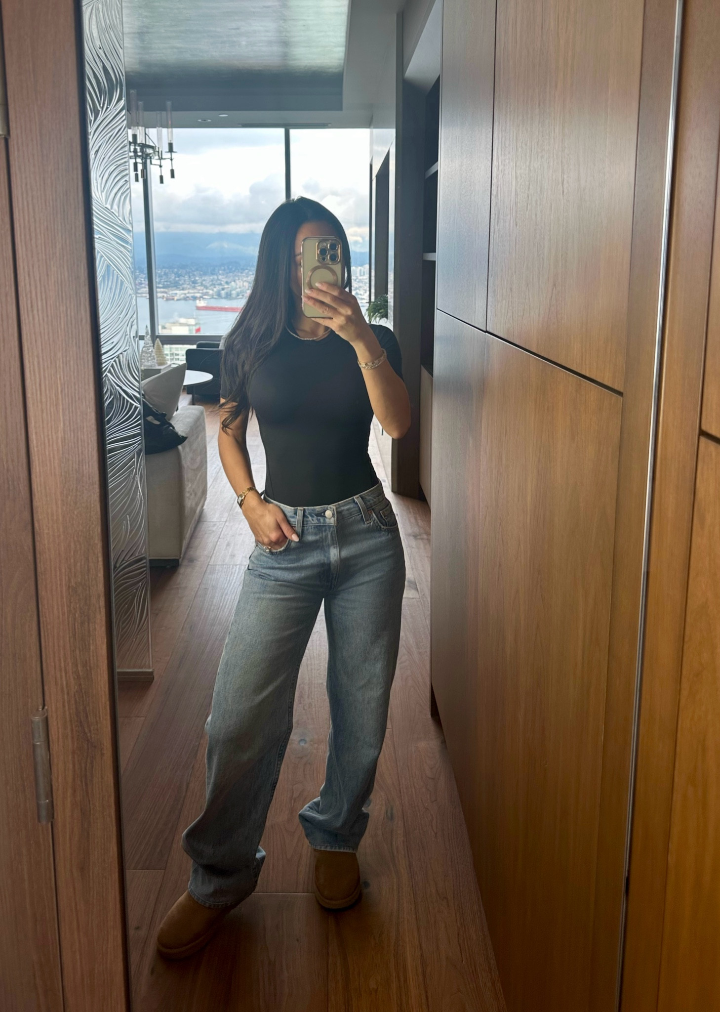 Seamless bodysuit xs
Denim 24 (can size up for more baggy look) 


#LTKU #LTKStyleTip #LTKFindsUnder100