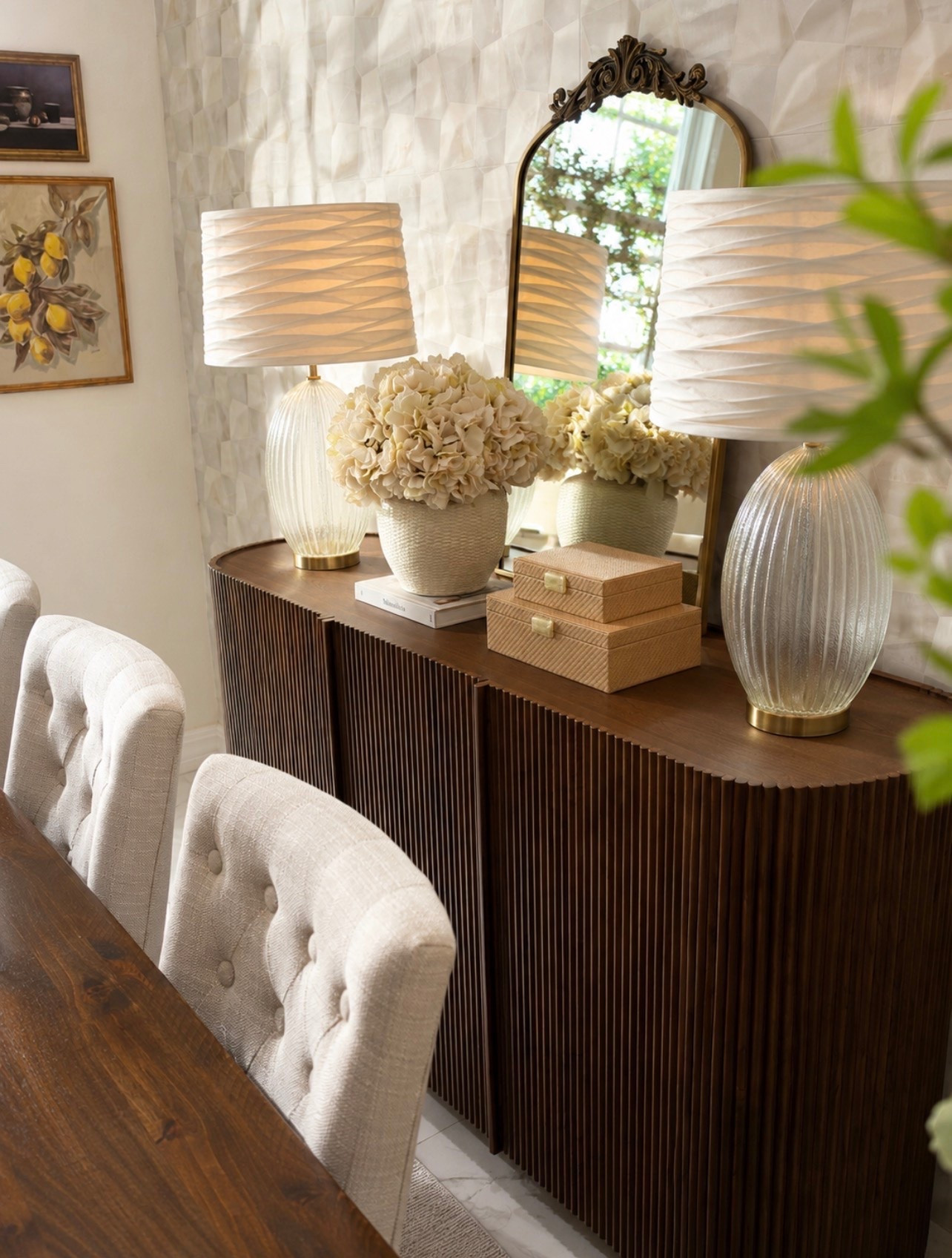 Dining Room Decor🤍

#LTKSeasonal #LTKHome #LTKSaleAlert