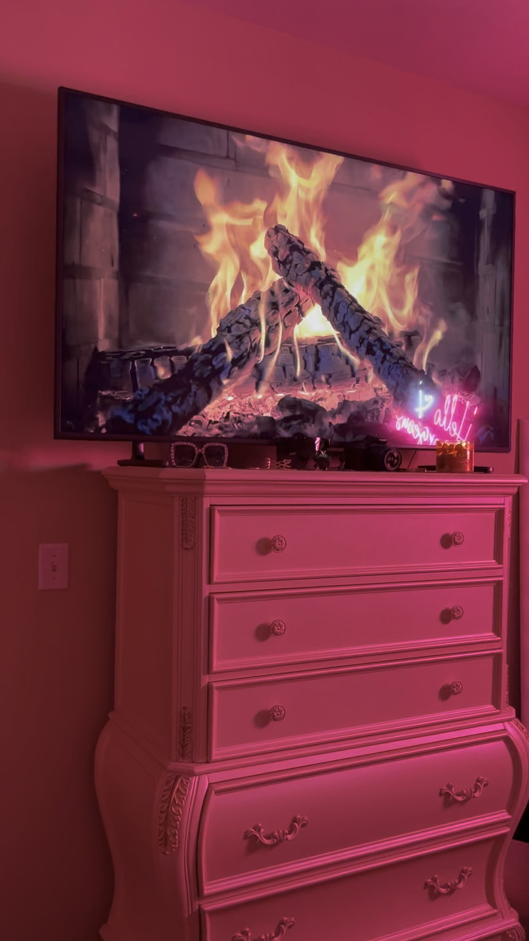 Beautiful Roku, Smart TV 📺🔥

#LTKfamily #LTKVideo #LTKhome