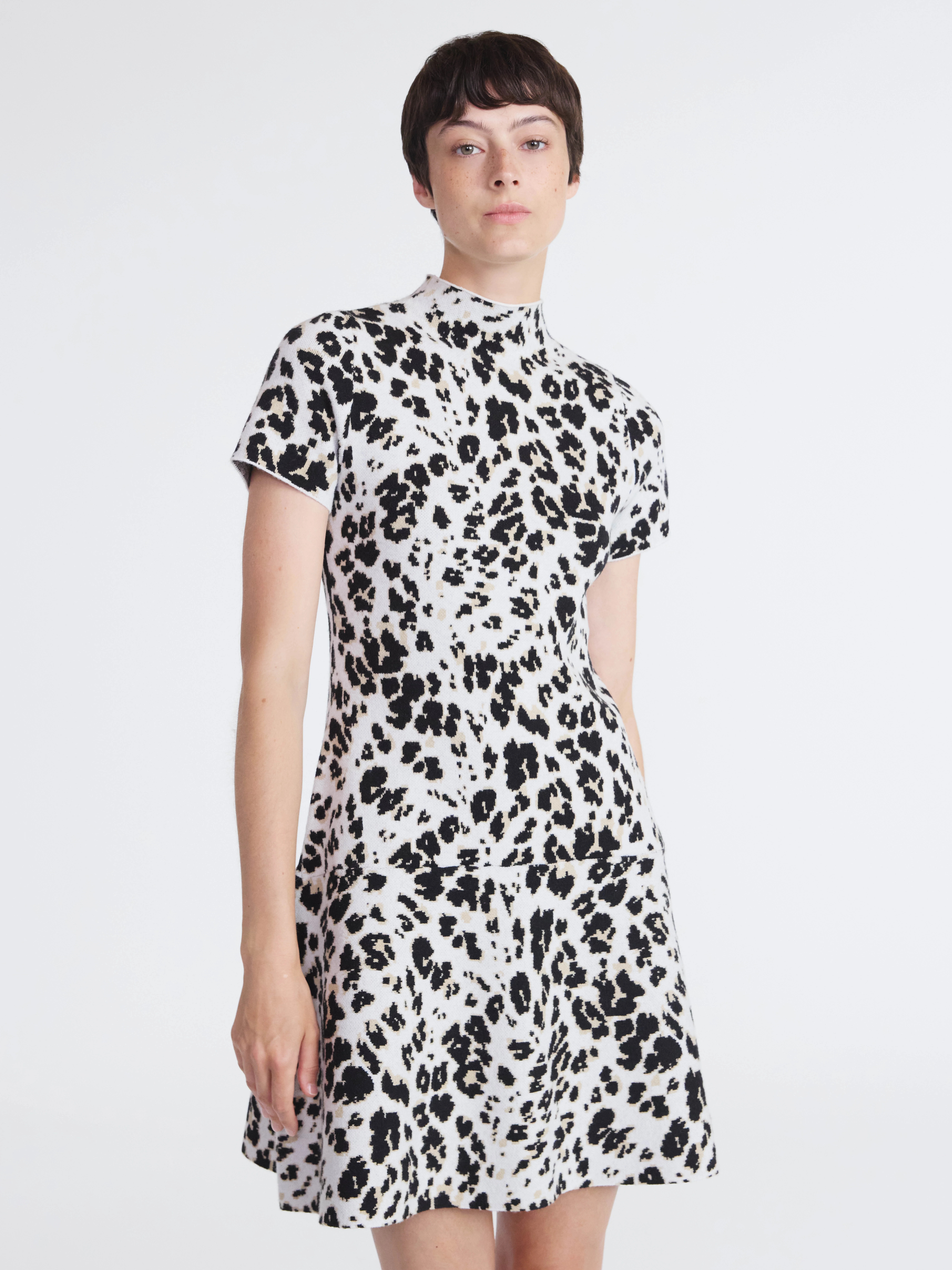 Scoop Women's and Women’s Plus Fit and Flare Jacquard Sweater Dress, Sizes XS-4X | Walmart (US)