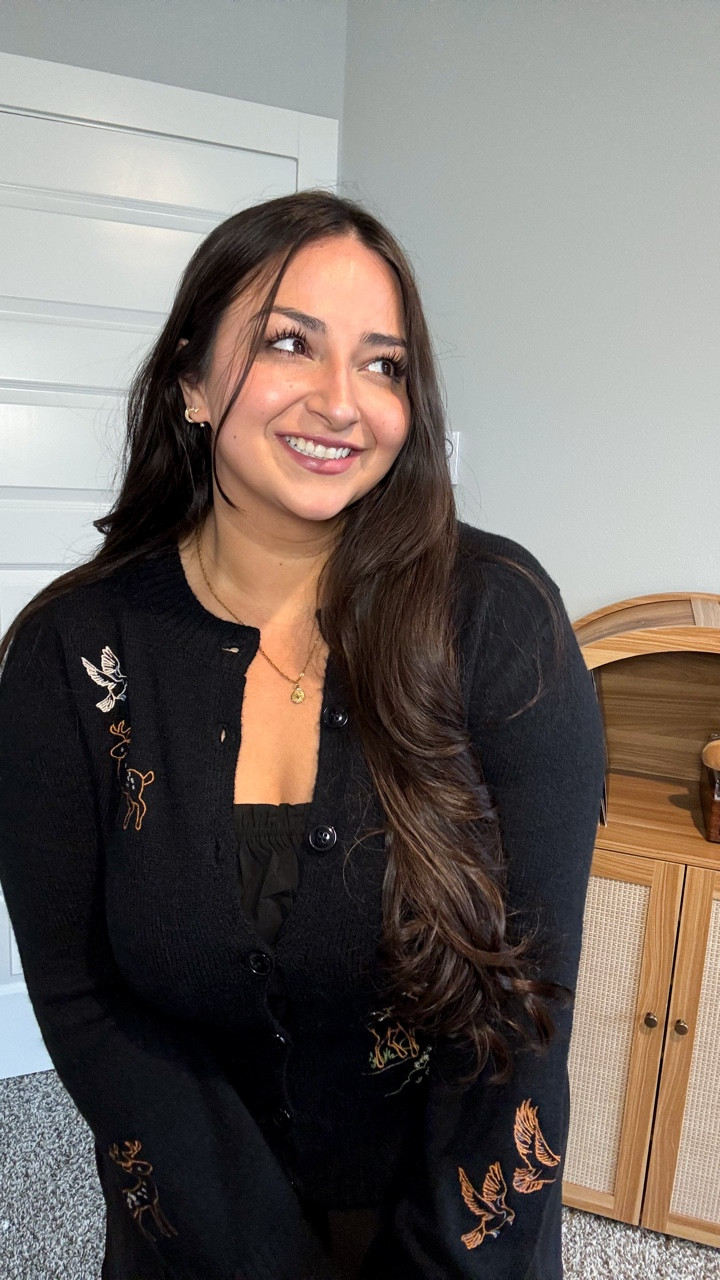 Both these gorgeous and beautiful tops are from @uniquevintage #ad

They are having a wonderful 30% off sale from Friday to Saturday! 

 I just adore that I can find pieces that fulfill that need for whimsical clothing. They’re high quality and stunning. And I love finding brands that have size inclusive options as well ! You can find these pieces tagged in my @shop.ltk ! And I’ll be linking them in my story 🤍
•
#uniquevintage #whimsicaloutfit #uniquevintageclothing #falloutfit #winteroutfit #whimsicalaesthetic #winterfashiontrends #winterfashion

#LTKSaleAlert #LTKMidsize #LTKGiftGuide