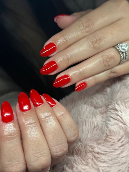 My favorite red nail polish! Valentine’s Day nails! 

#LTKbeauty #LTKfindsunder50 #LTKSeasonal